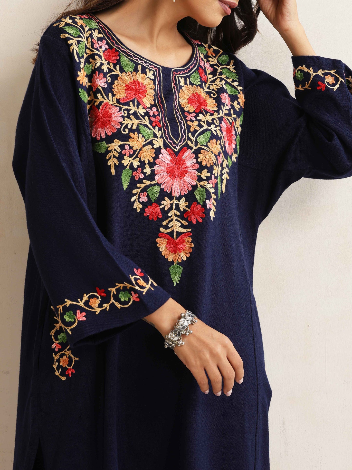 trueBrowns Blue Floral Embroidered Woollen Phiran Kurta | Swadesiicart