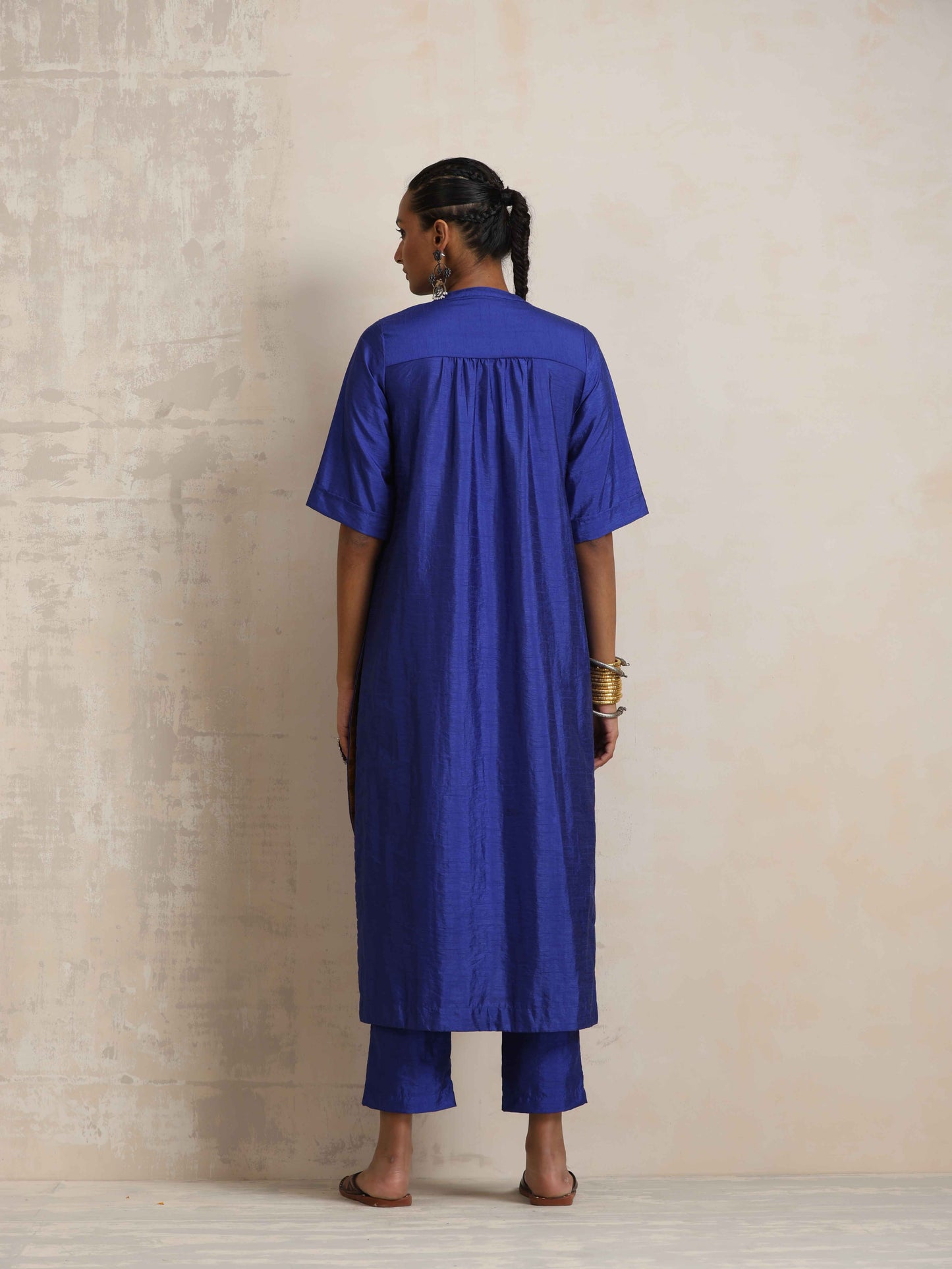 trueBrowns Blue Silk High Slit Kurta Set | Swadesiicart