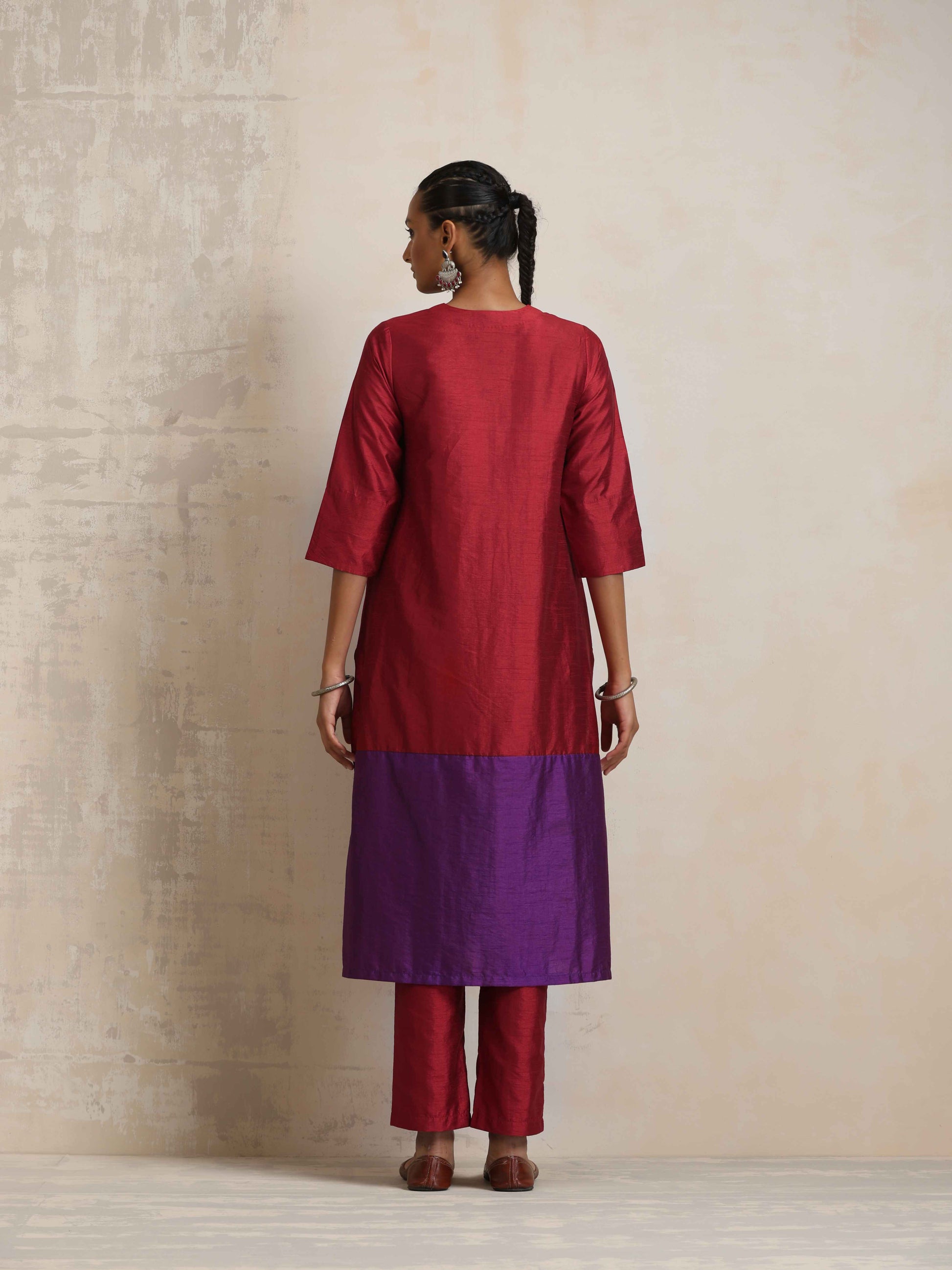 trueBrowns Red Silk Kurta Set | Swadesiicart