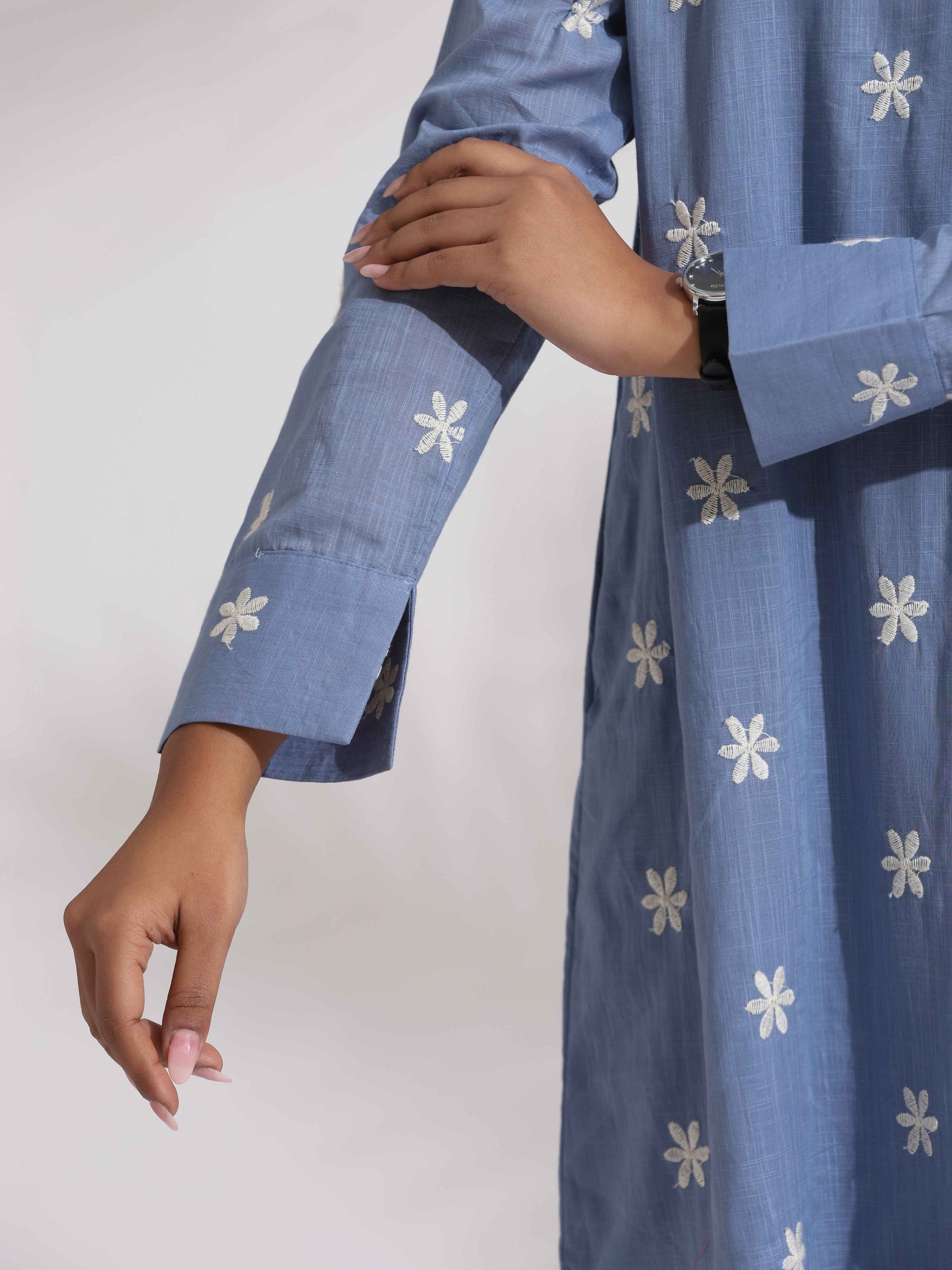 trueBrowns Blue Cotton Floral Embroidered Dress | Swadesiicart