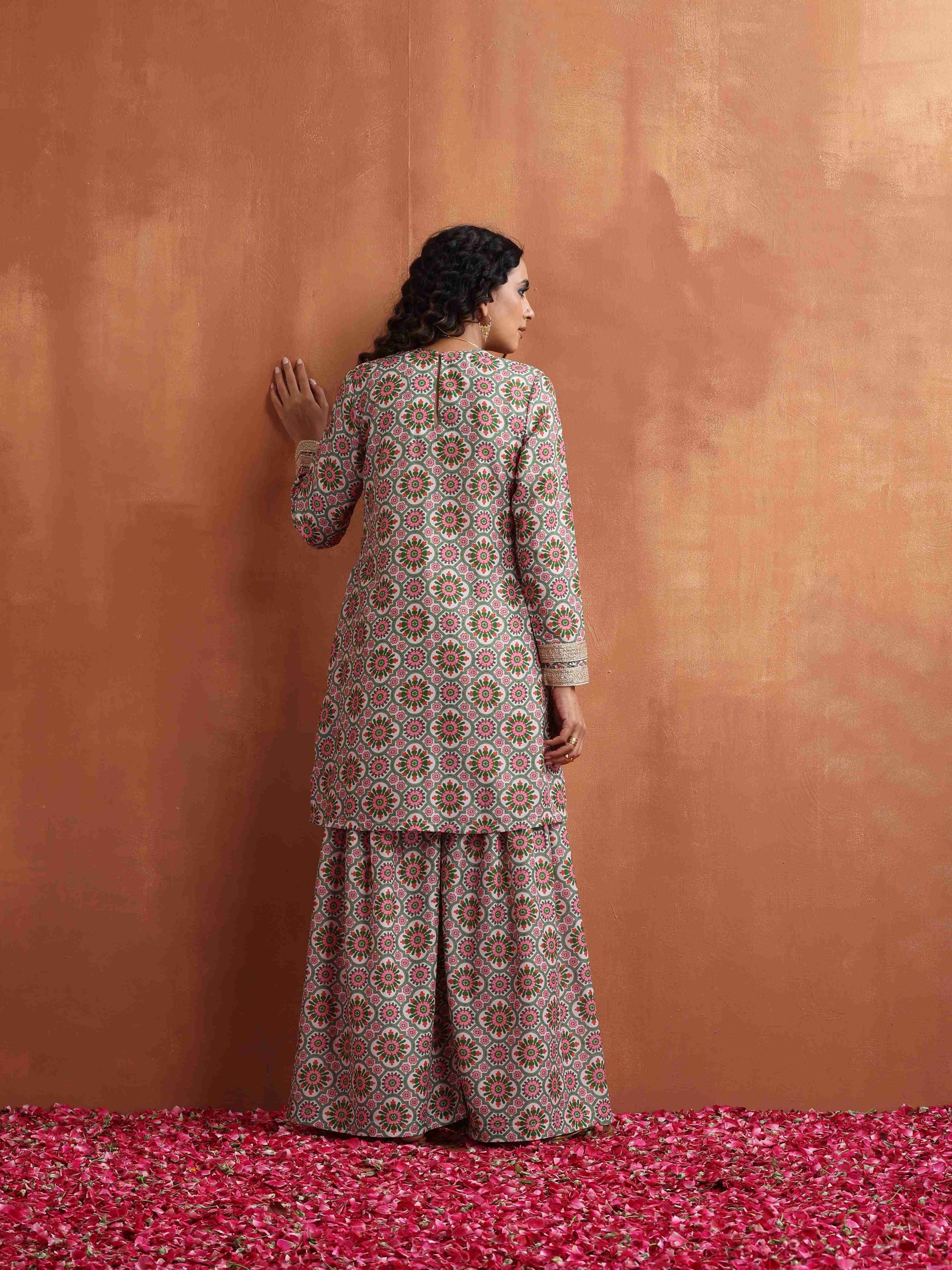 trueBrowns Off White Geometric Print Sharara Set | Swadesiicart