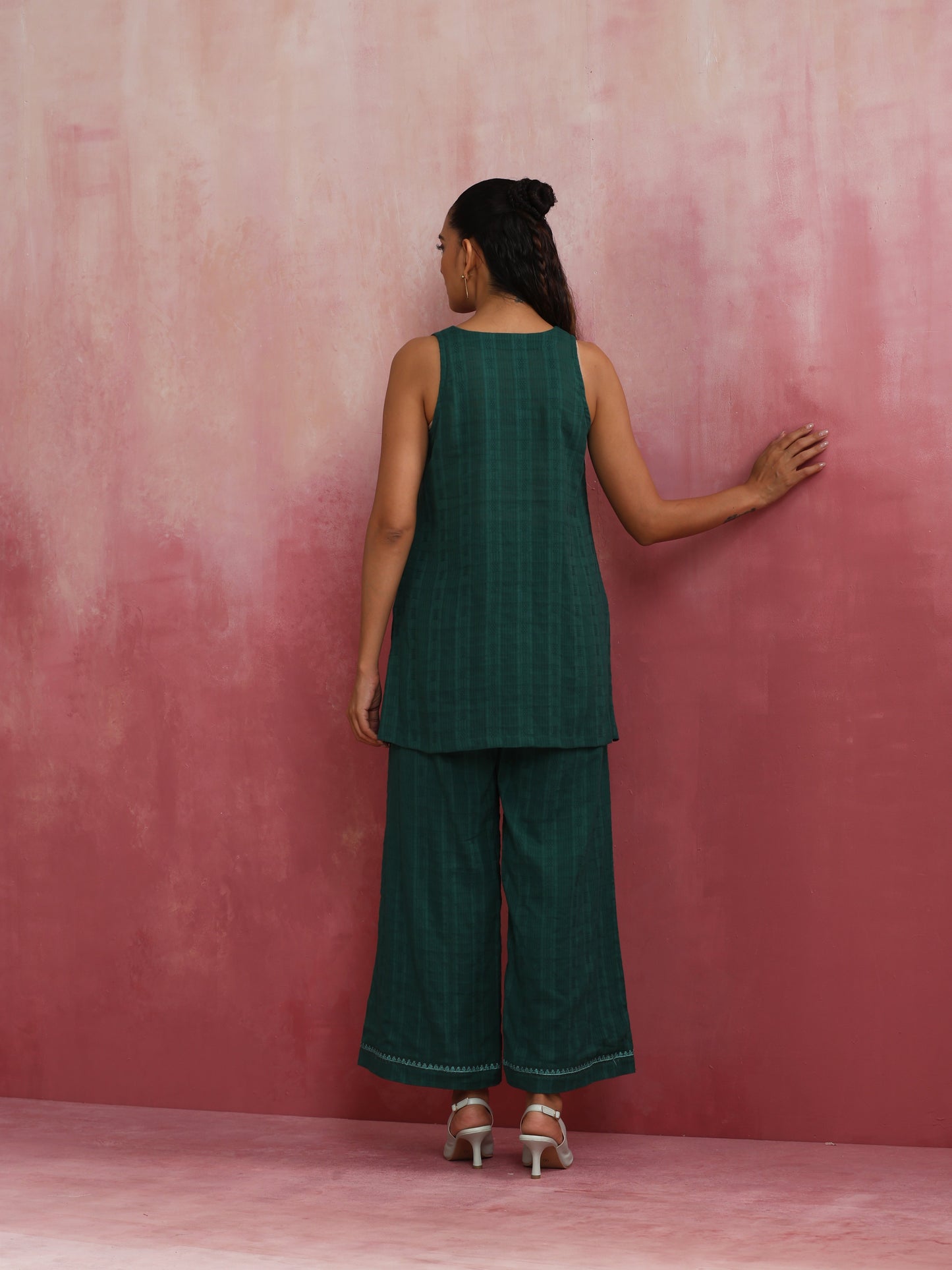 trueBrowns Dark Green Cotton Dobby Kurta Co-ord set - Swadesiicart