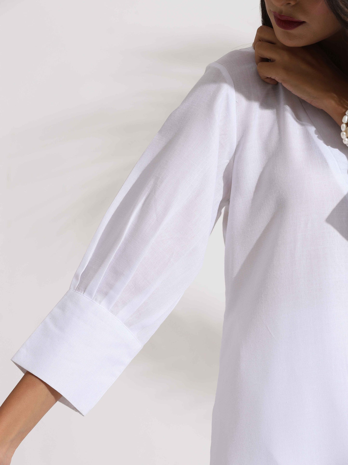 trueBrowns White Slub Kurta Set | Swadesiicart
