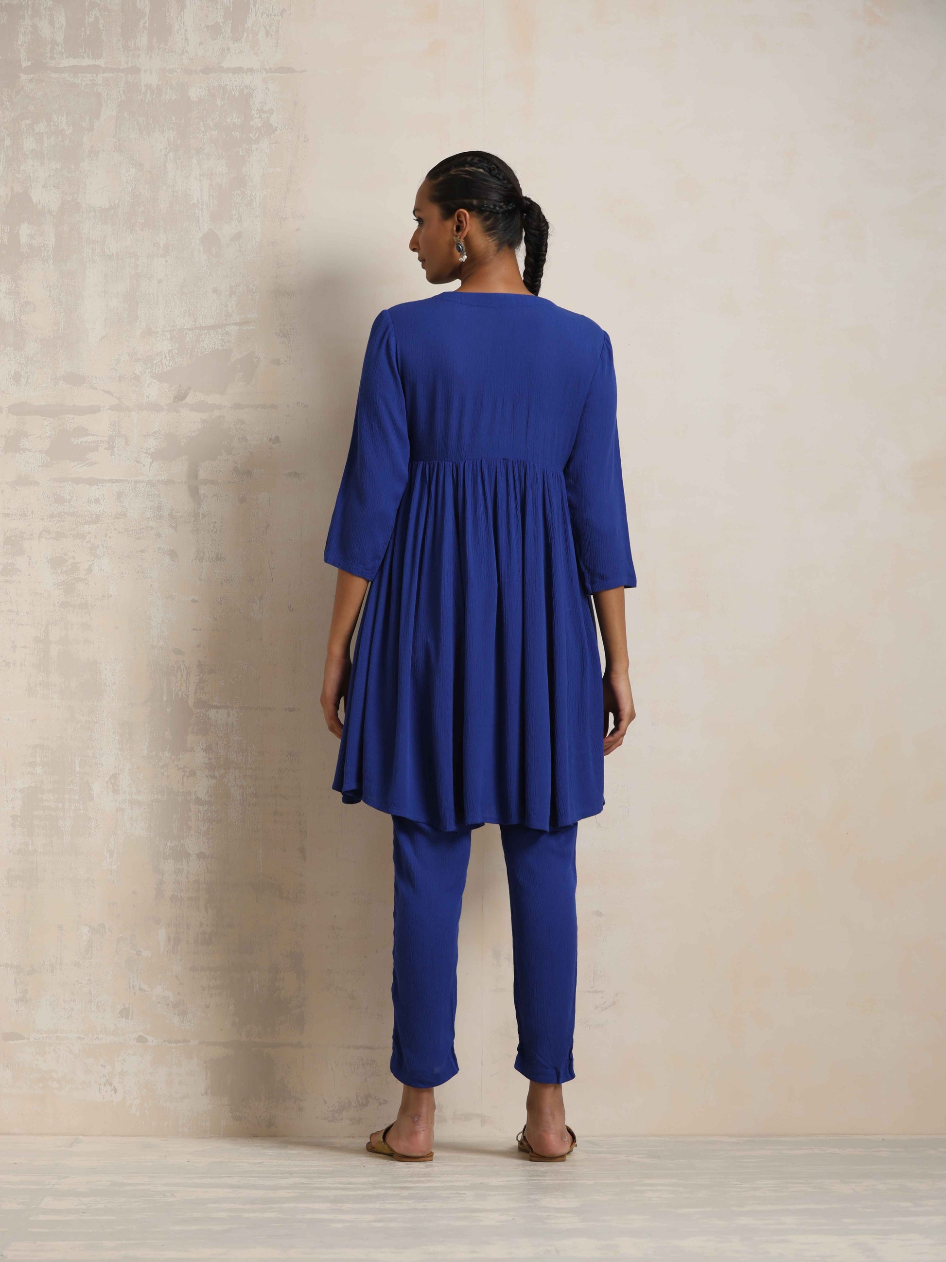 trueBrowns Blue Crinkle Flared Kurta Co-ord Set - Swadesiicart