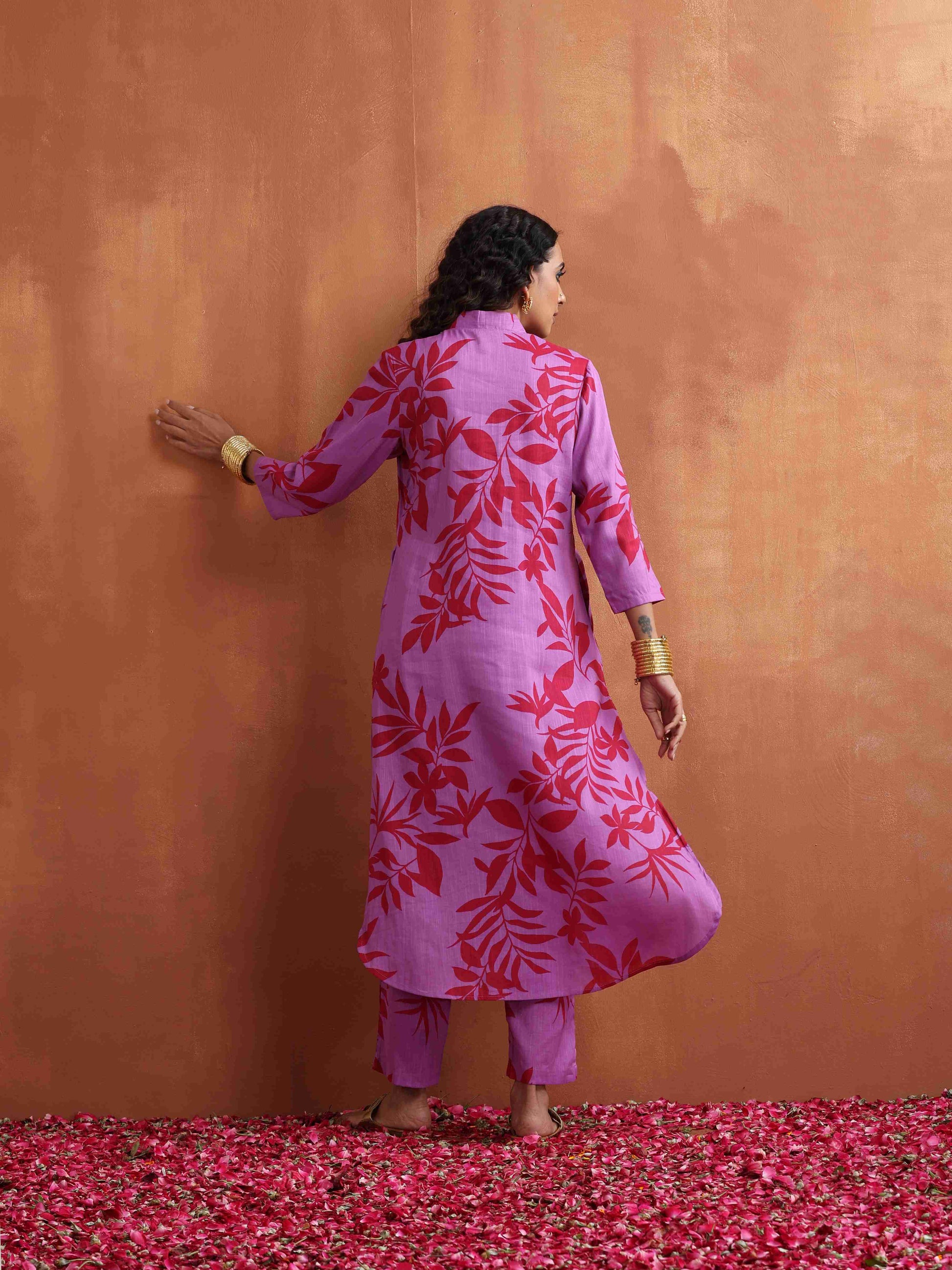 trueBrowns Purple Print Straight Kurta Set | Swadesiicart