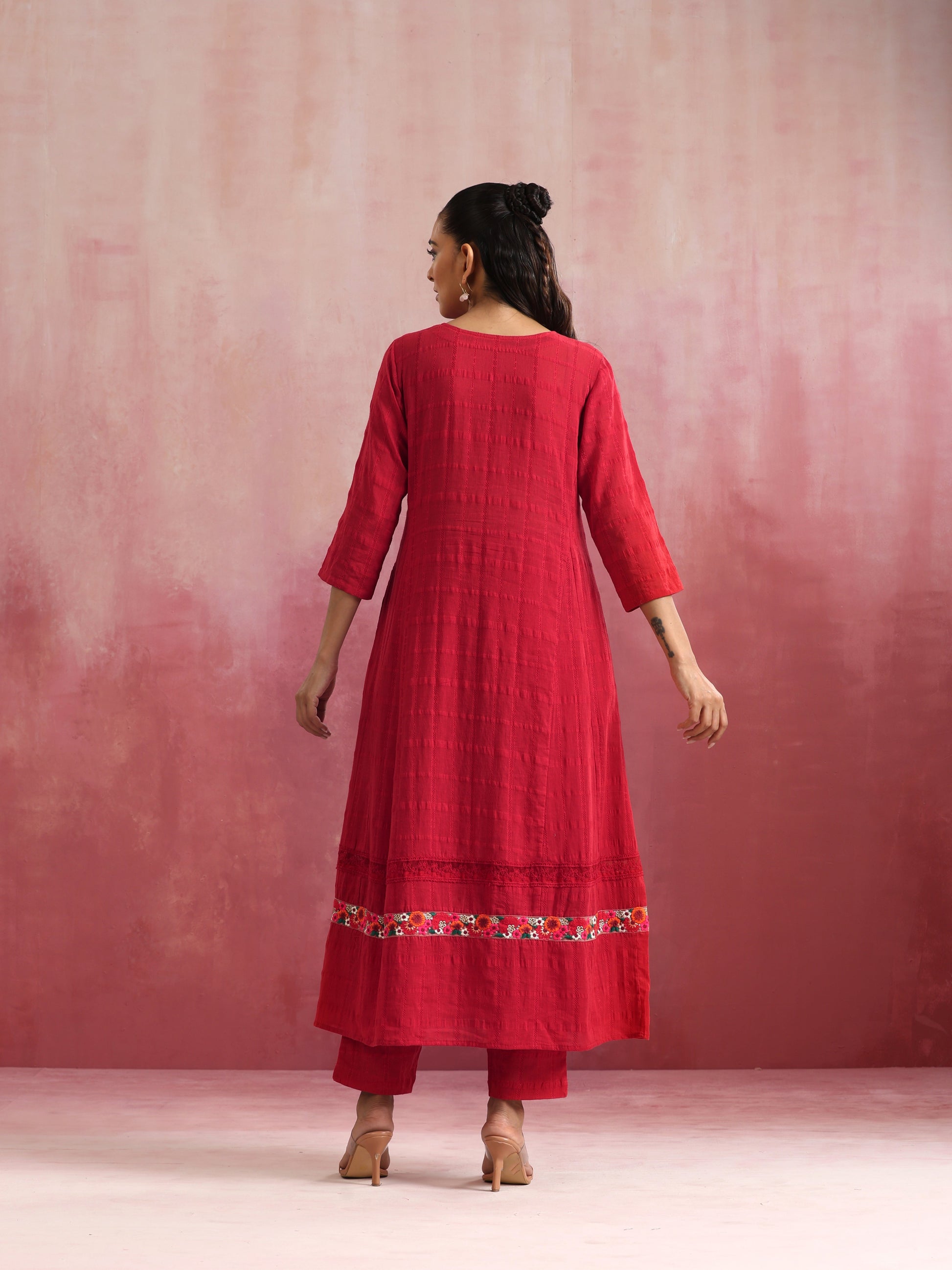 trueBrowns Red Cotton Dobby Flared Kurta Set | Swadesiicart