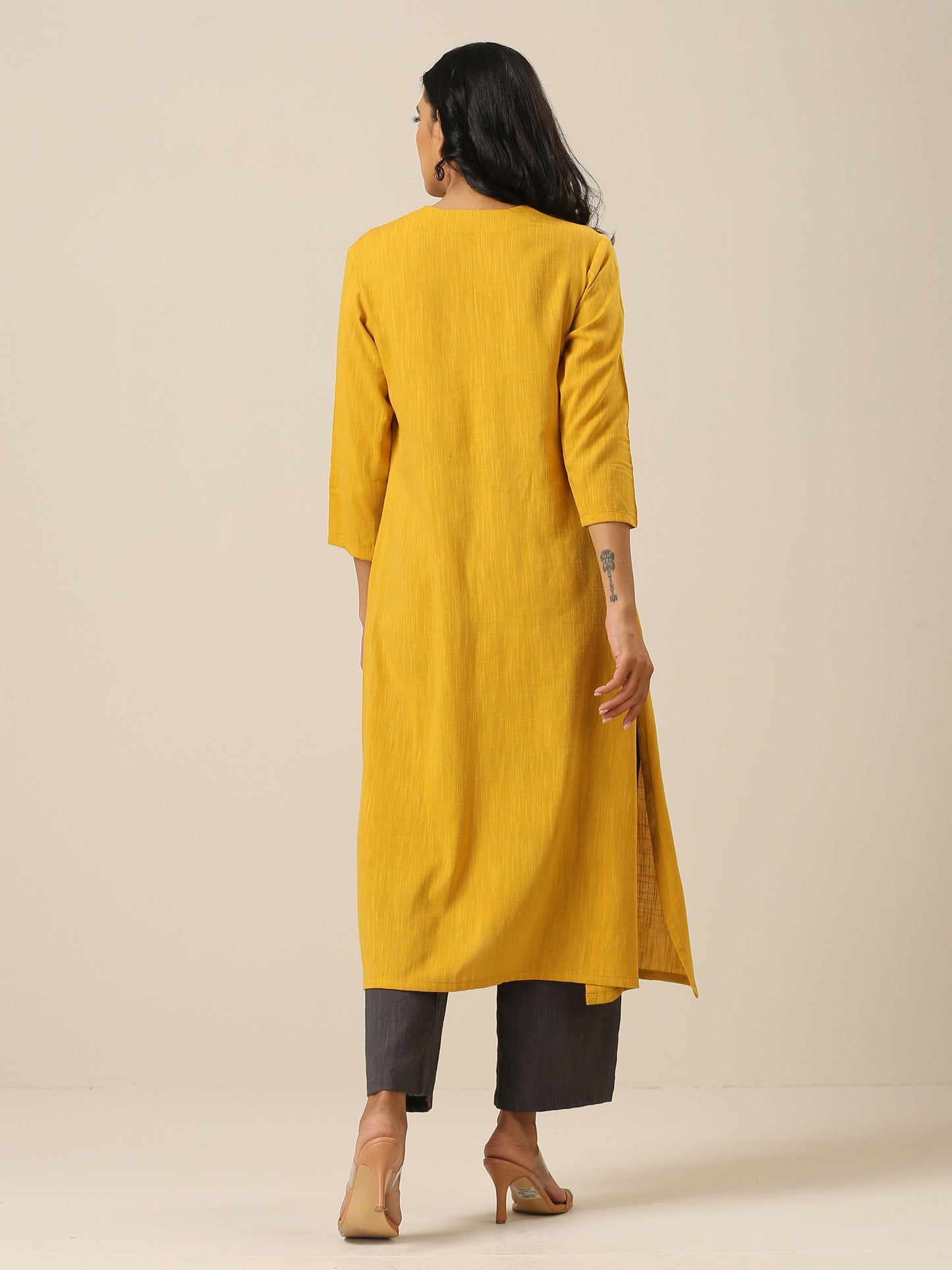 trueBrowns Mustard Yellow Slub Texture Neck Pleat Kurta Pant Set | Swadesiicart