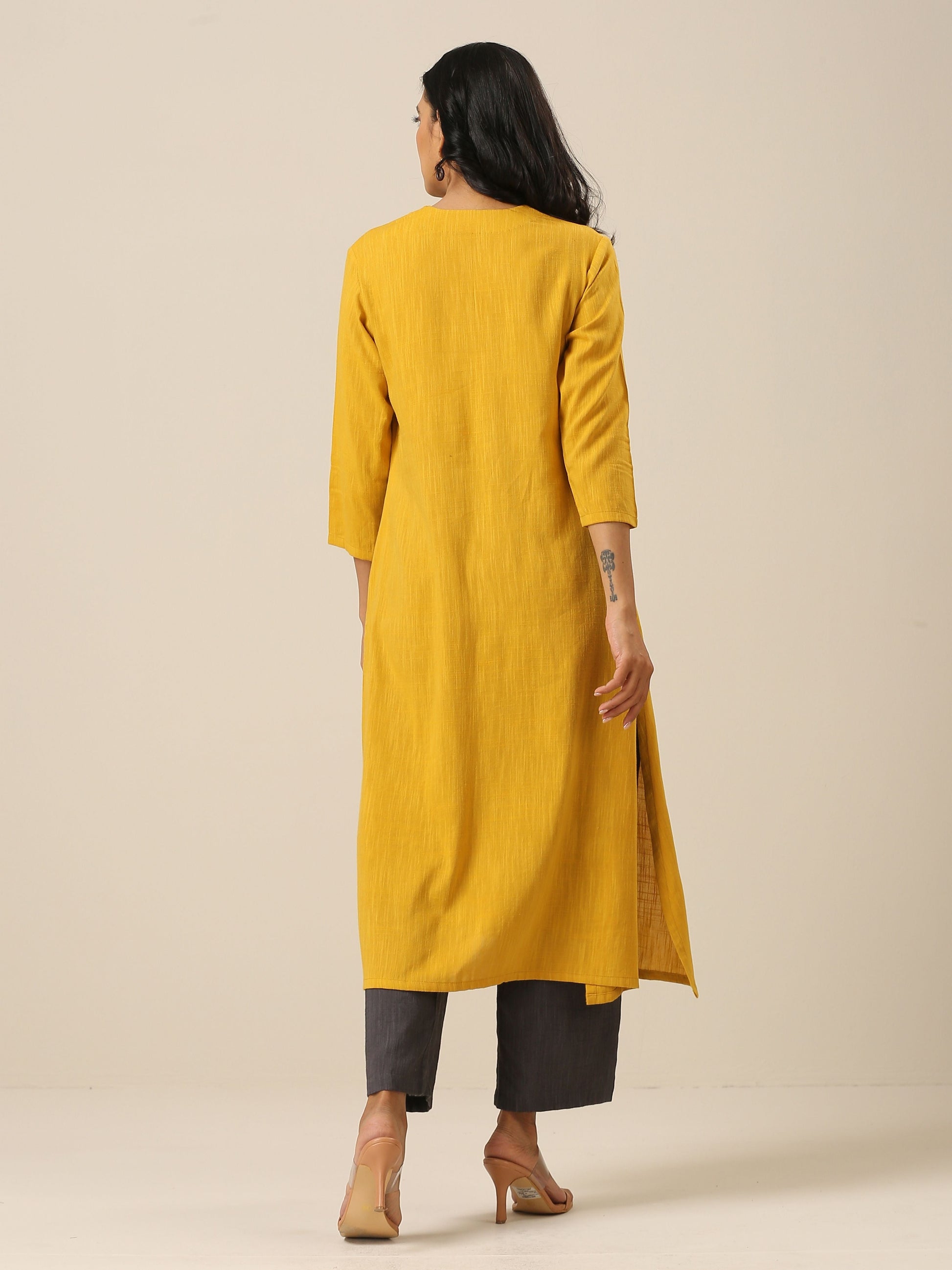 trueBrowns Mustard Yellow Slub Texture Neck Pleat Kurta Pant Set | Swadesiicart