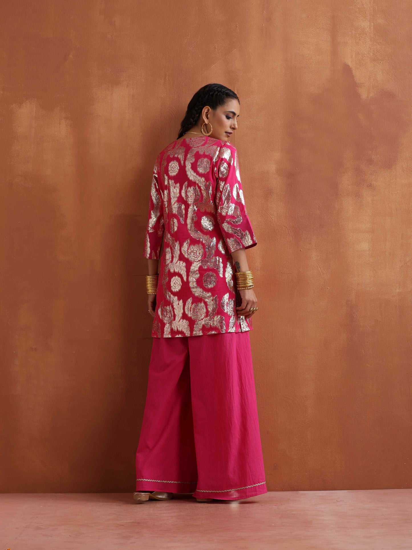 trueBrowns Pink Metallic Sharara Set | Swadesiicart