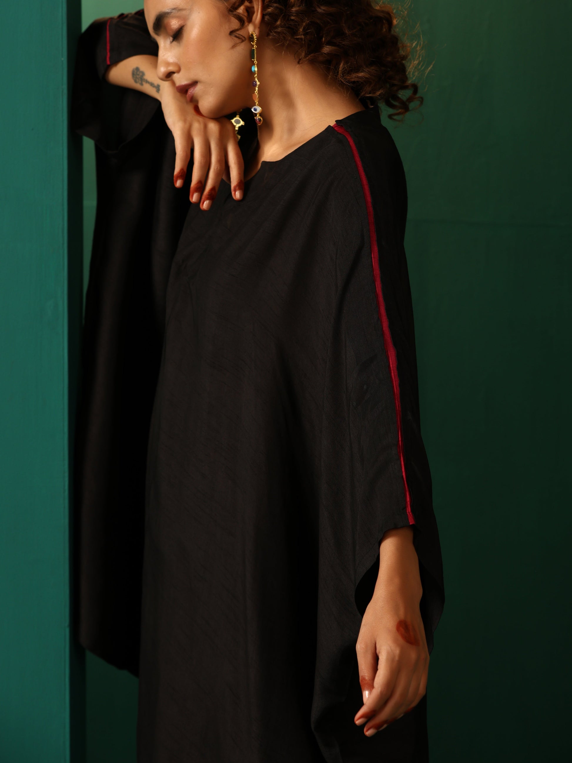 trueBrowns Black Silk Kaftan Pant Set | Swadesiicart