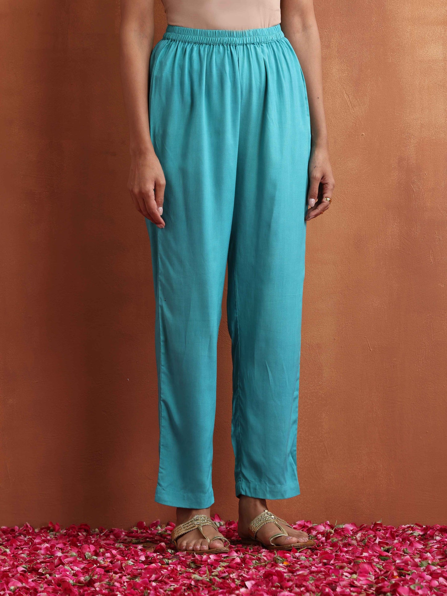 trueBrowns Off White Print Kurta Co-ord Set - Swadesiicart