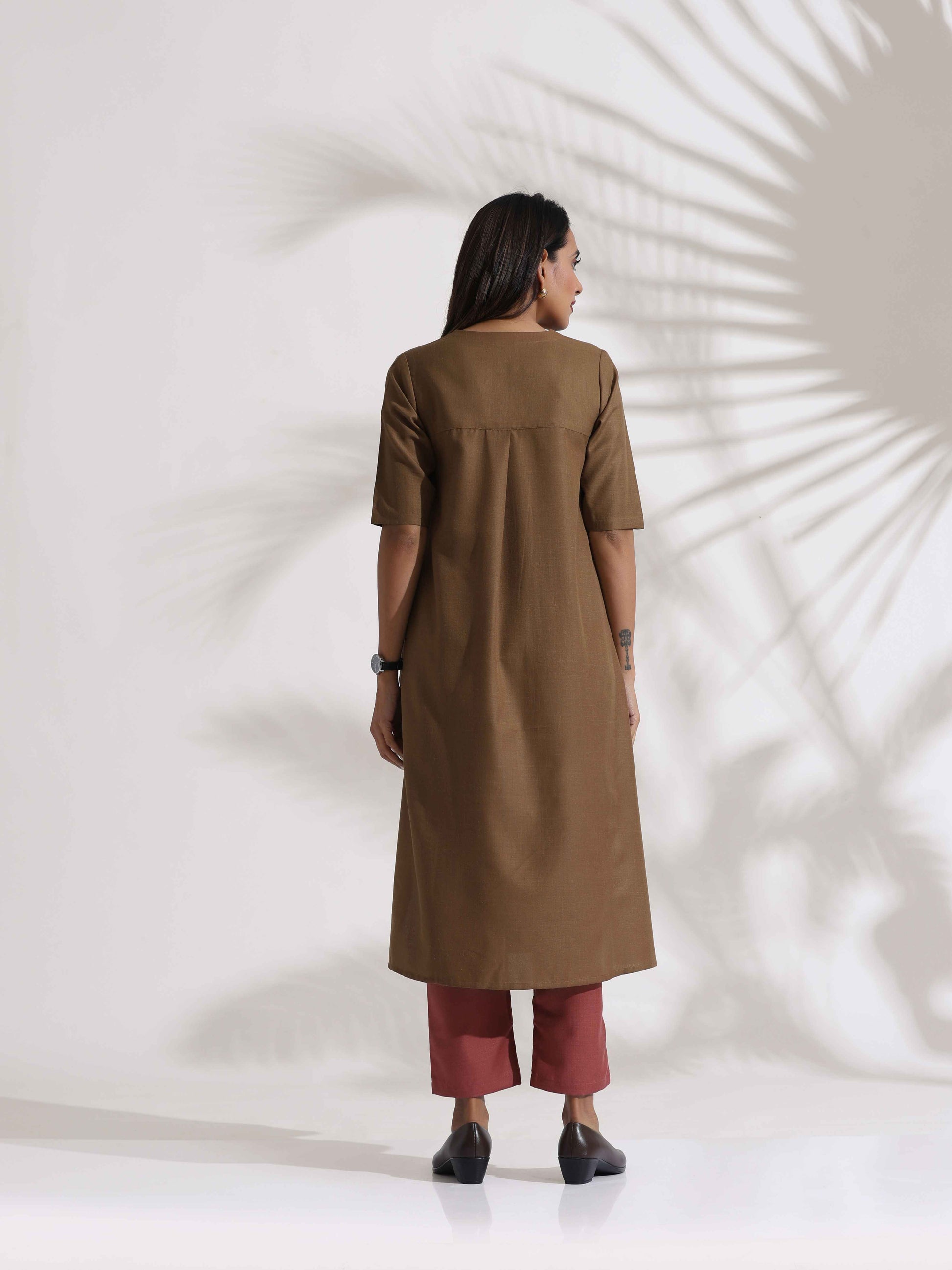trueBrowns Brown Slub Highslit Kurta Set | Swadesiicart