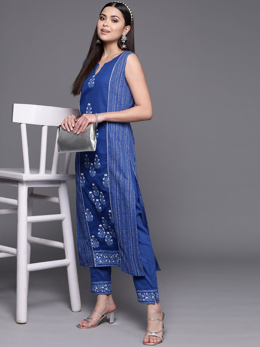 Ahalyaa Women Blue Floral Printed Pure Cotton Kurta with Trousers | Swadesiicart
