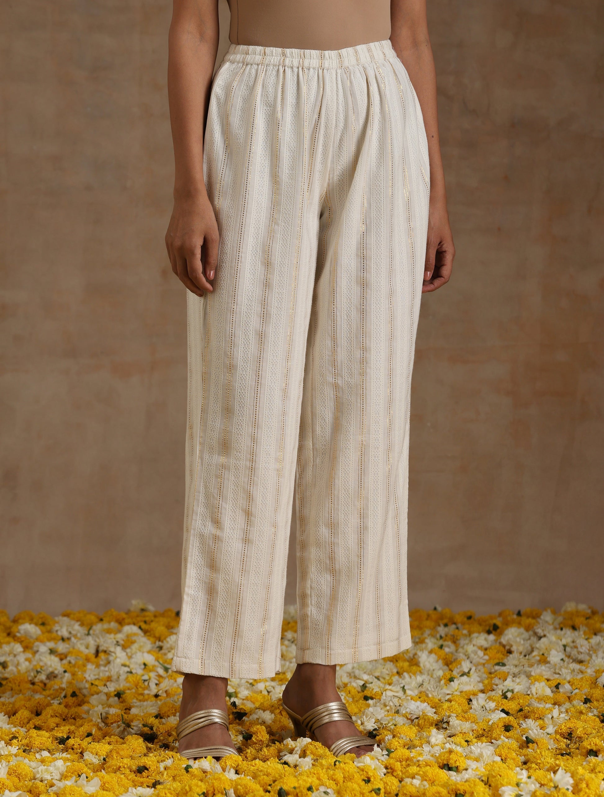 trueBrowns Ivory Gold Cotton Relaxed Co-Ord Set - Swadesiicart