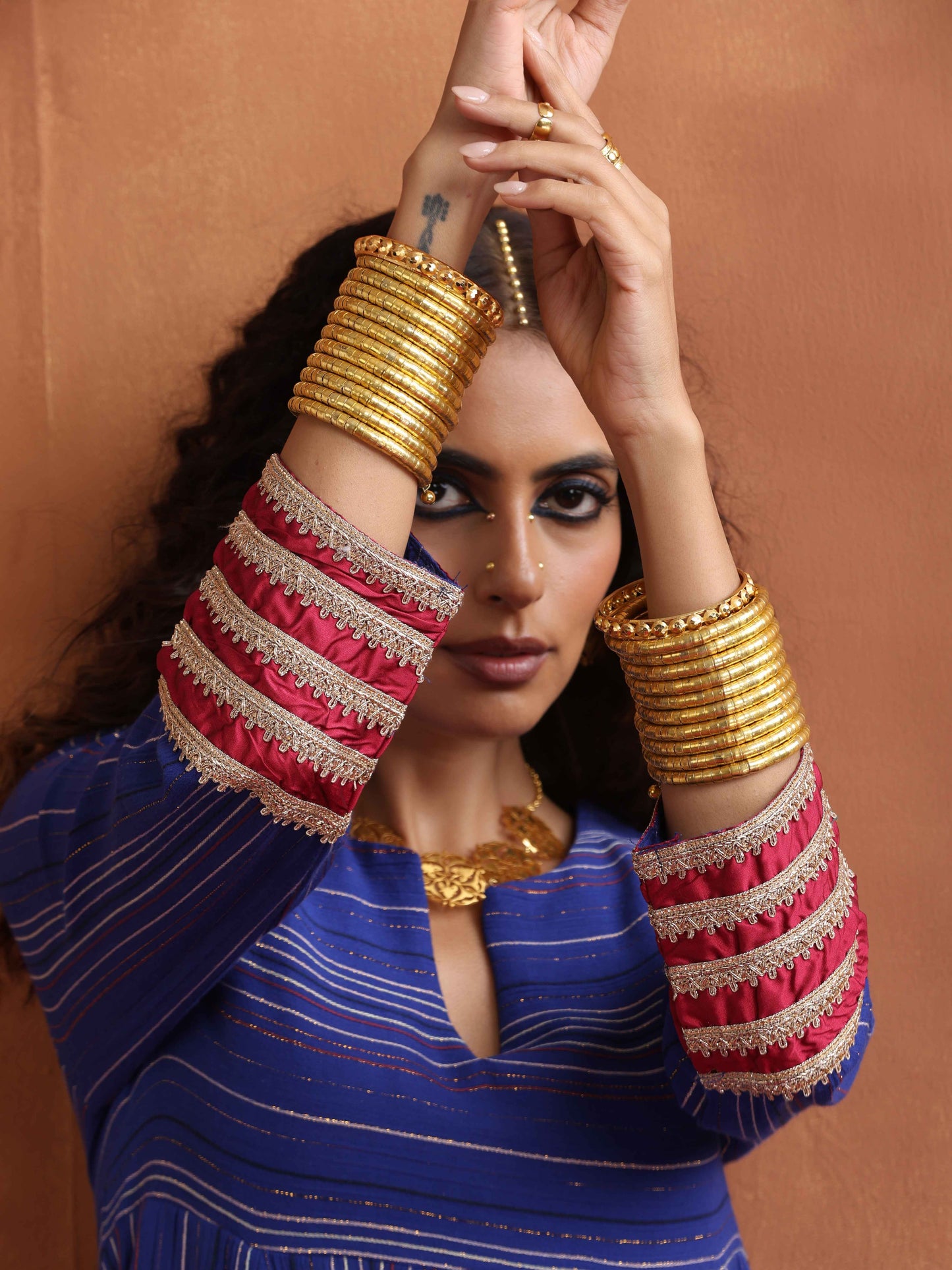 trueBrowns Blue Stripe Flared Anarkali Kurta Set | Swadesiicart