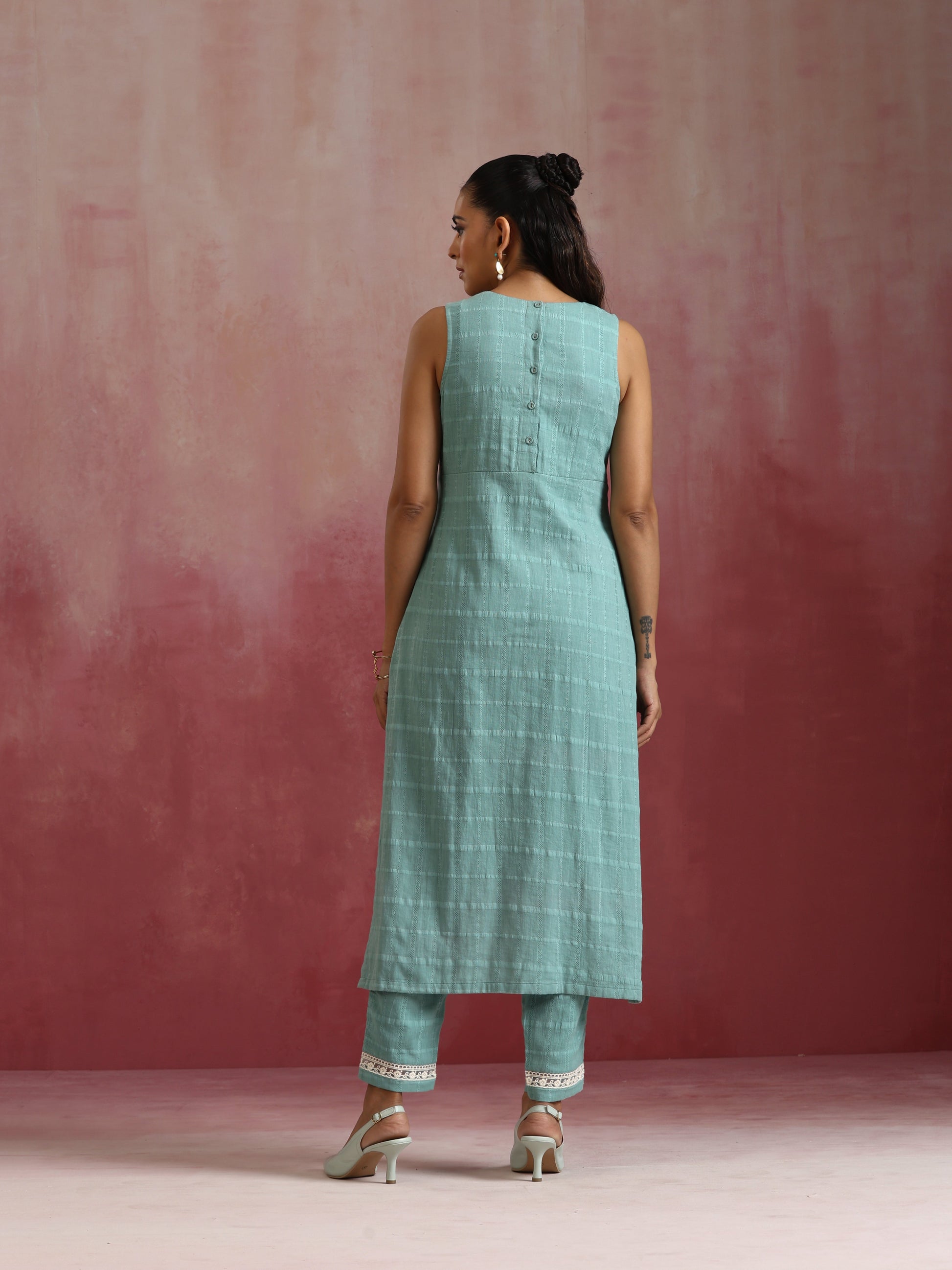 trueBrowns Aqua Blue Cotton Dobby High low Kurta Set | Swadesiicart