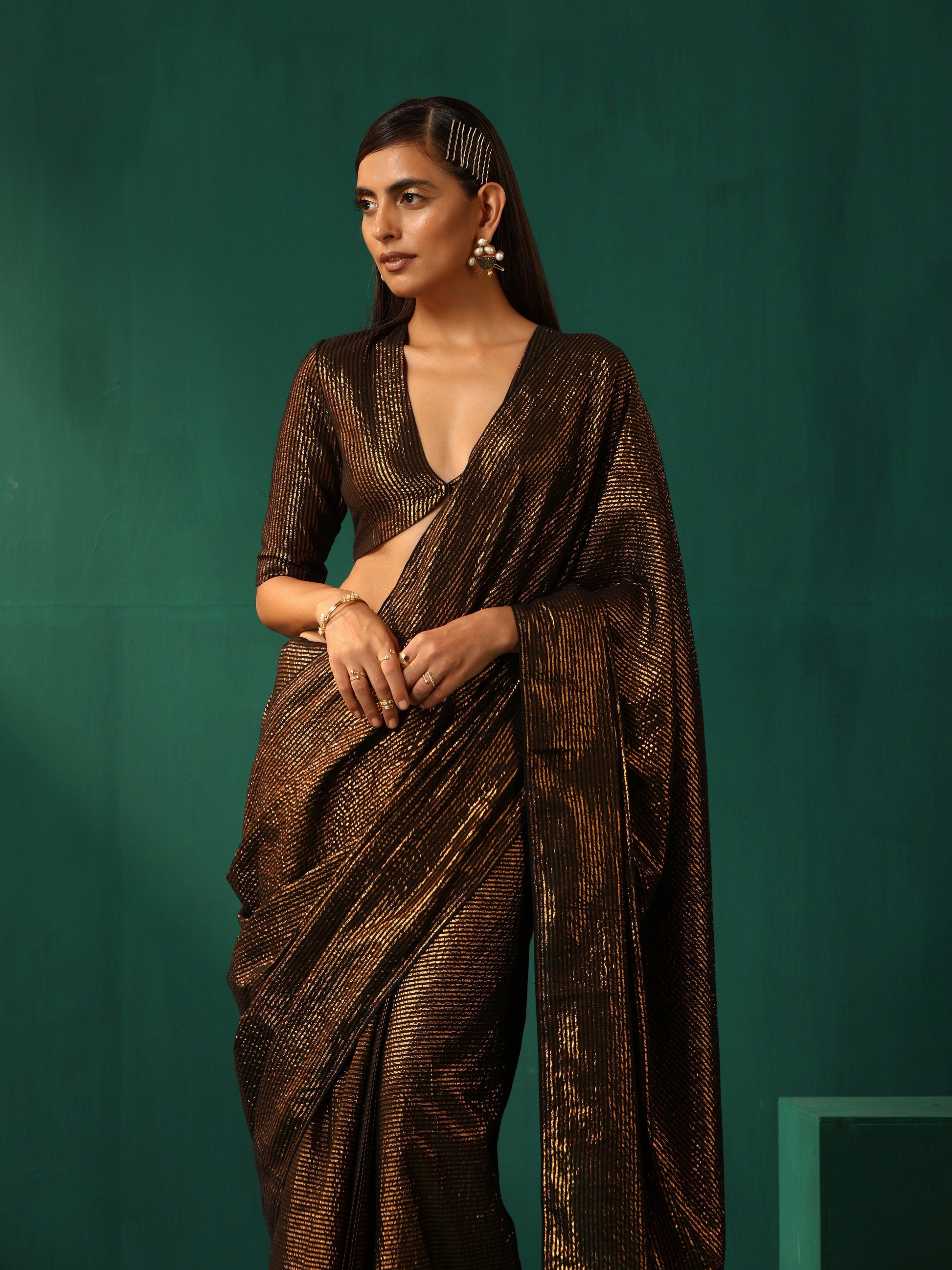 trueBrowns Black Cotton Gold Lurex Striped Ready to Wear Saree | Swadesiicart