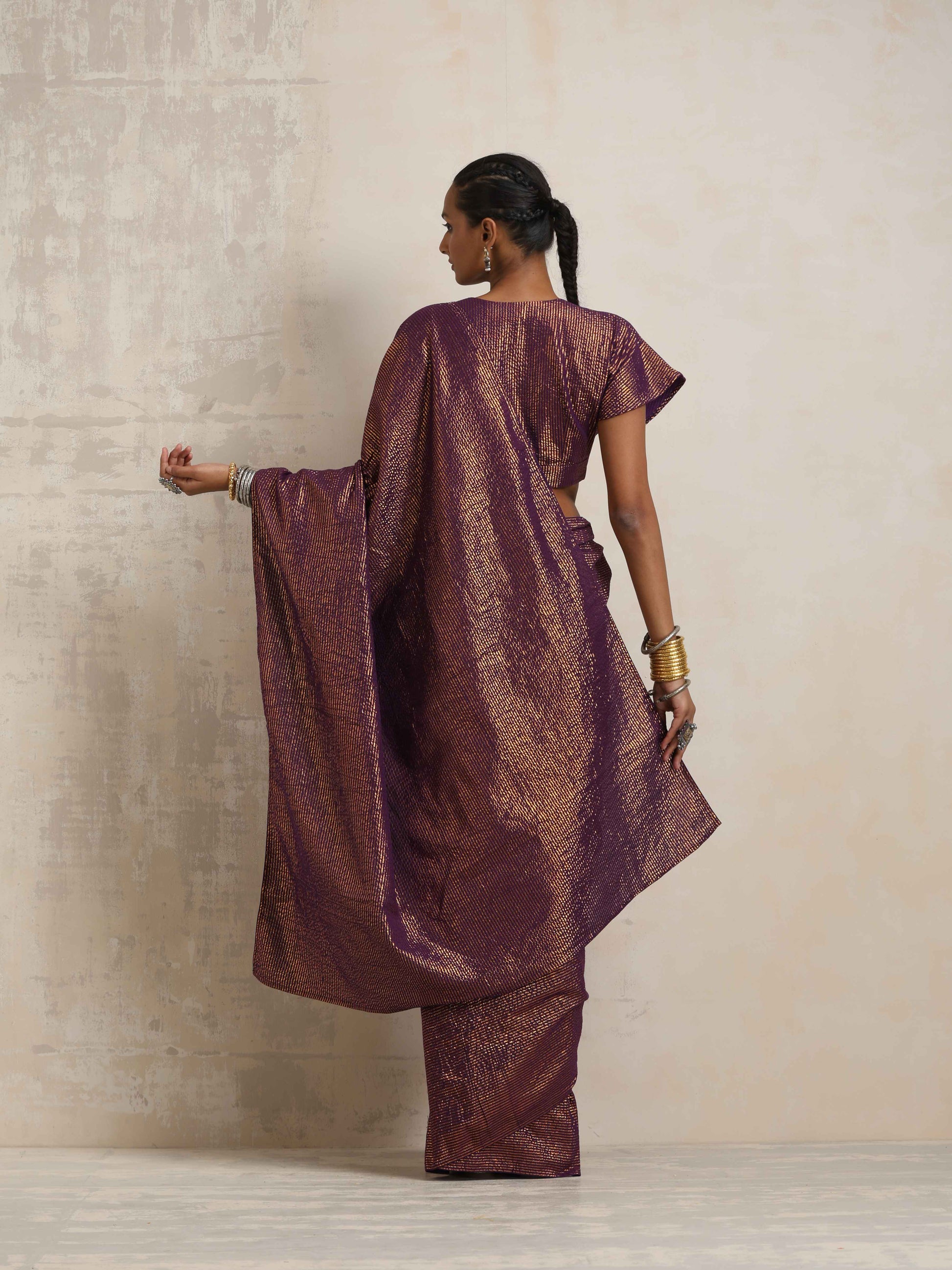 trueBrowns Purple Gold Metallic Ready To Wear Saree | Swadesiicart