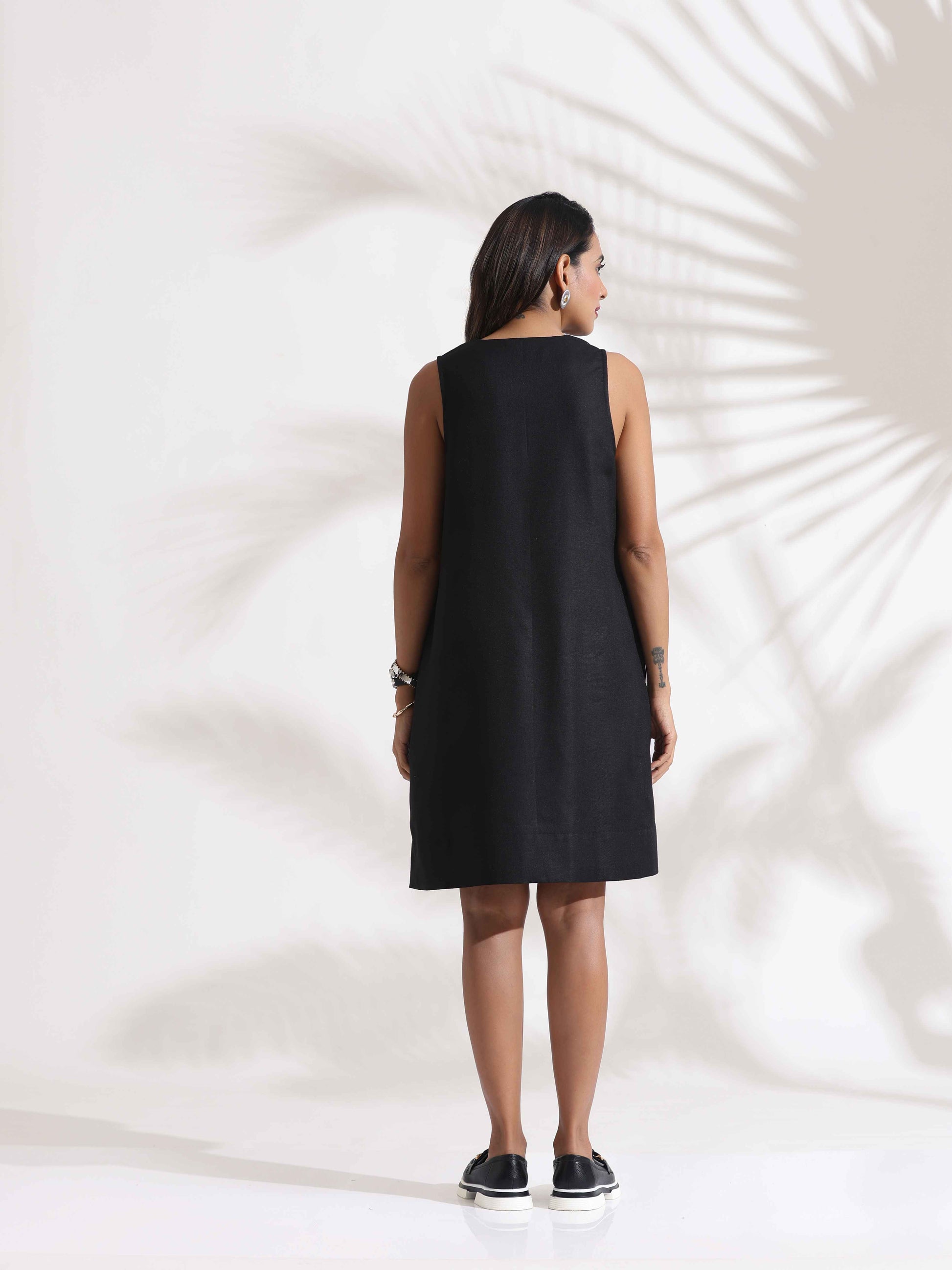trueBrowns Black Slub Dress | Swadesiicart