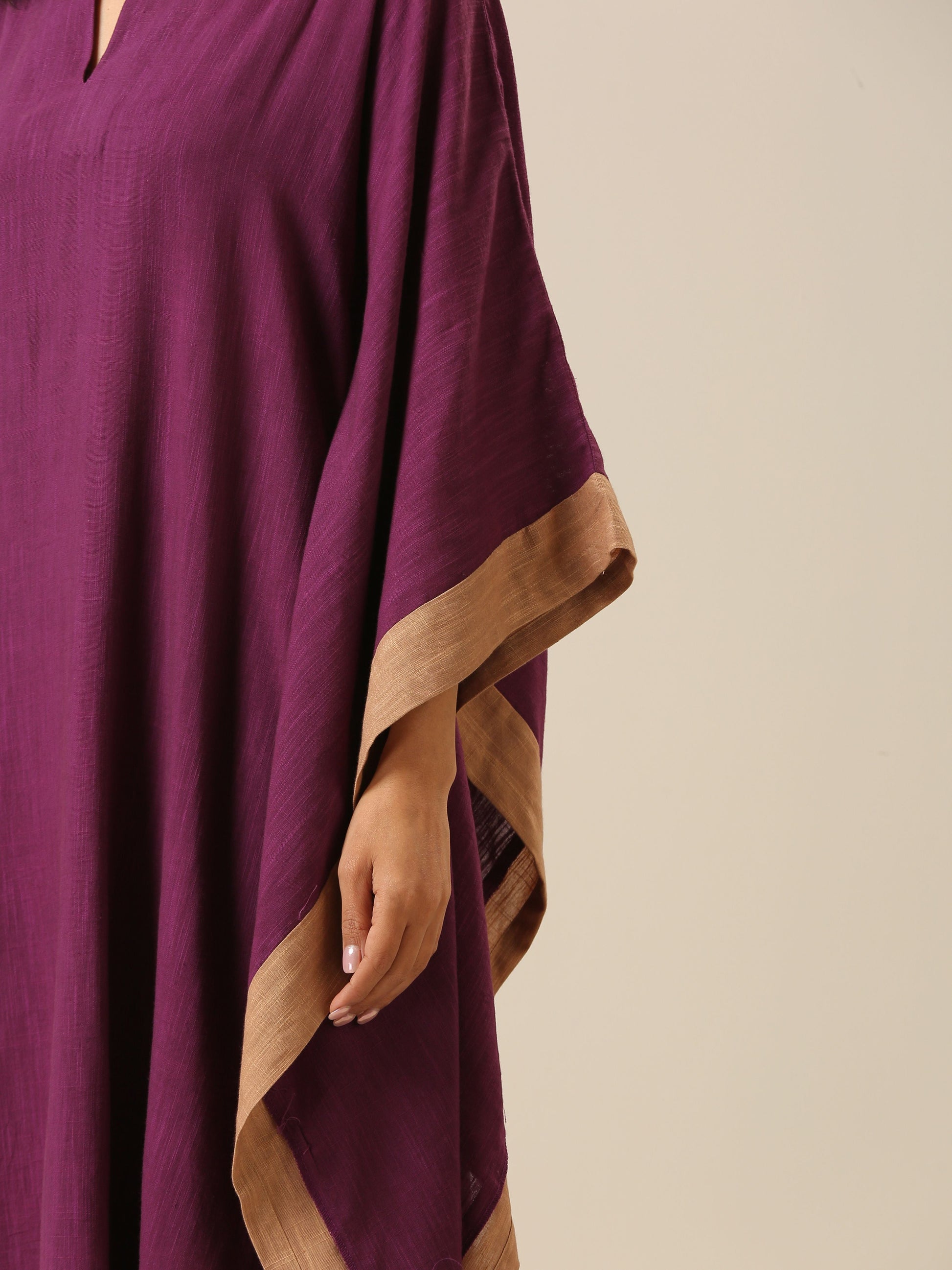 trueBrowns Plum Purple Slub Texture High Low Kaftan Pant Set | Swadesiicart