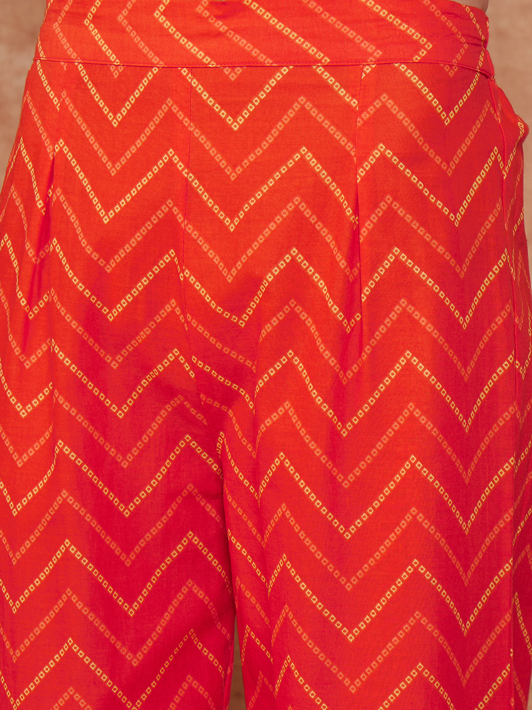 InWeave Women's Orange S Print Twisted Neckline Kurta Pant Set - Swadesiicart