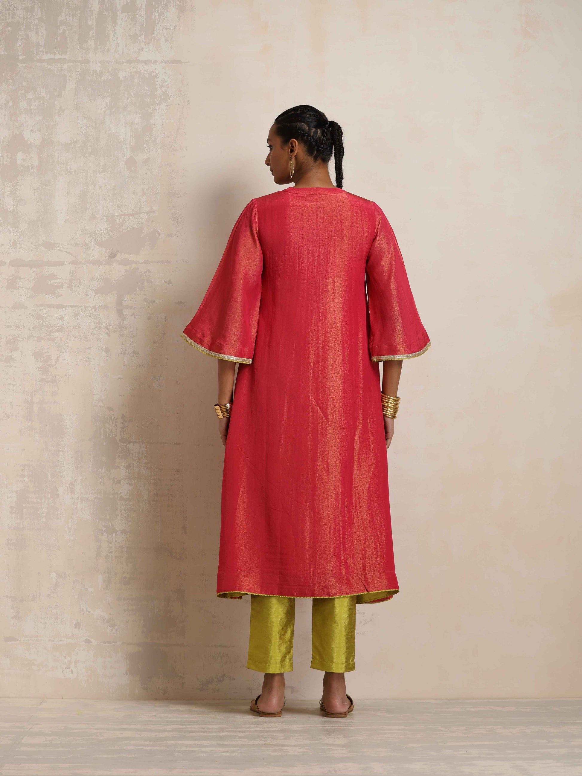 trueBrowns Hot Pink Tissue Flared Kurta Set | Swadesiicart