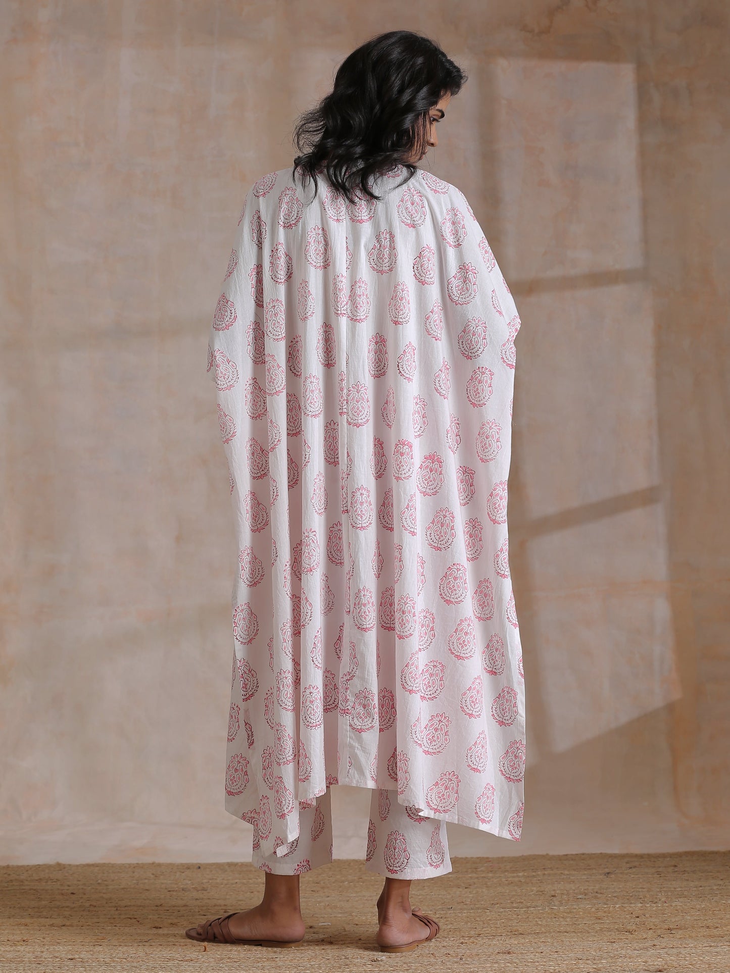 trueBrowns Pink Big Buta On White Print Cotton Panel Kaftan Kurta Pant Set | Swadesiicart