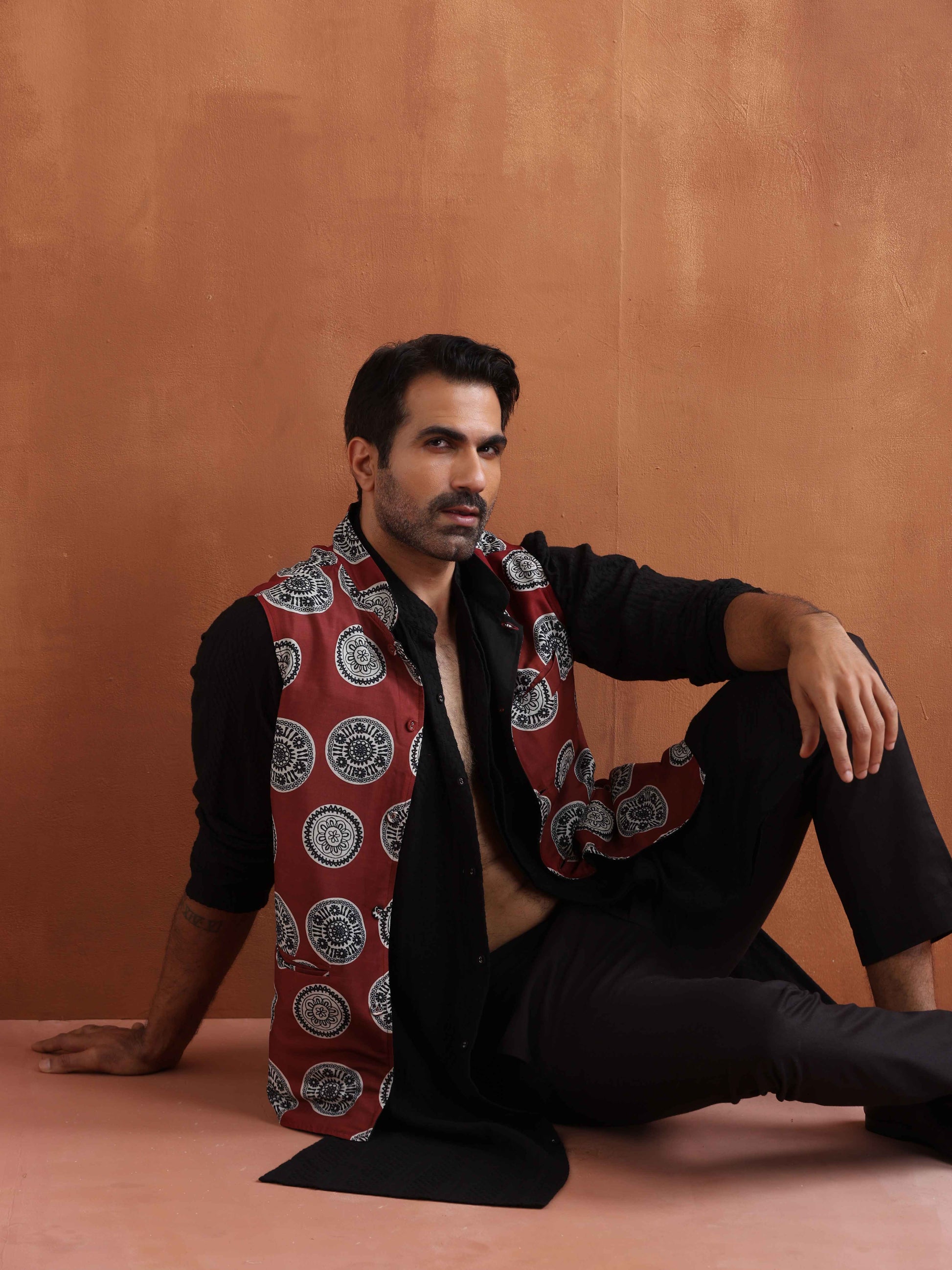 trueBrowns Men's Rust Printed Nehru Jacket | Swadesiicart