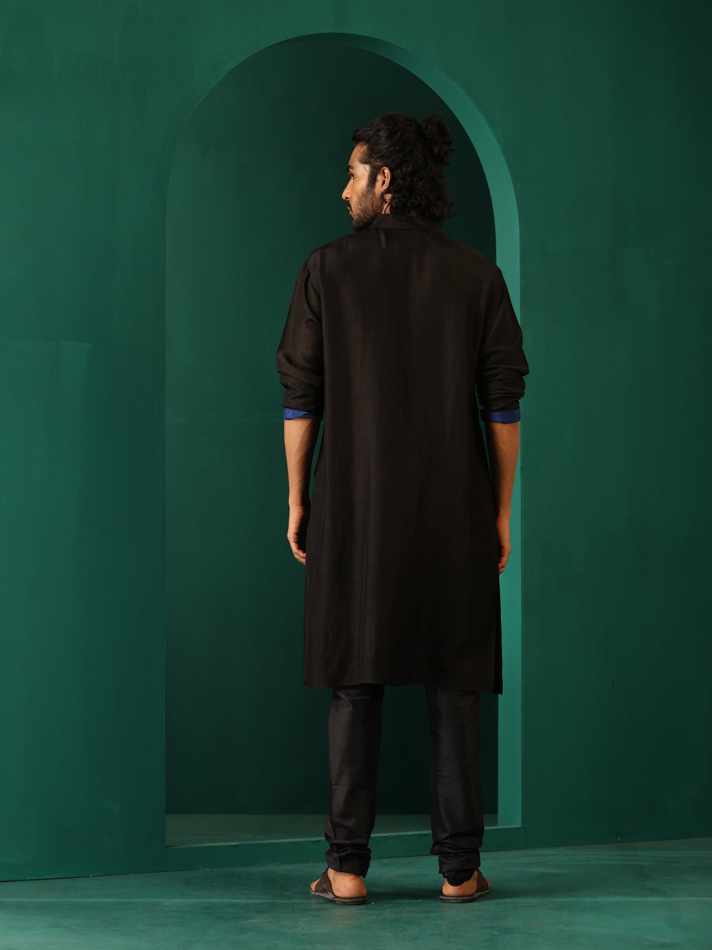 trueBrowns Men's Black Silk Long Kurta | Swadesiicart