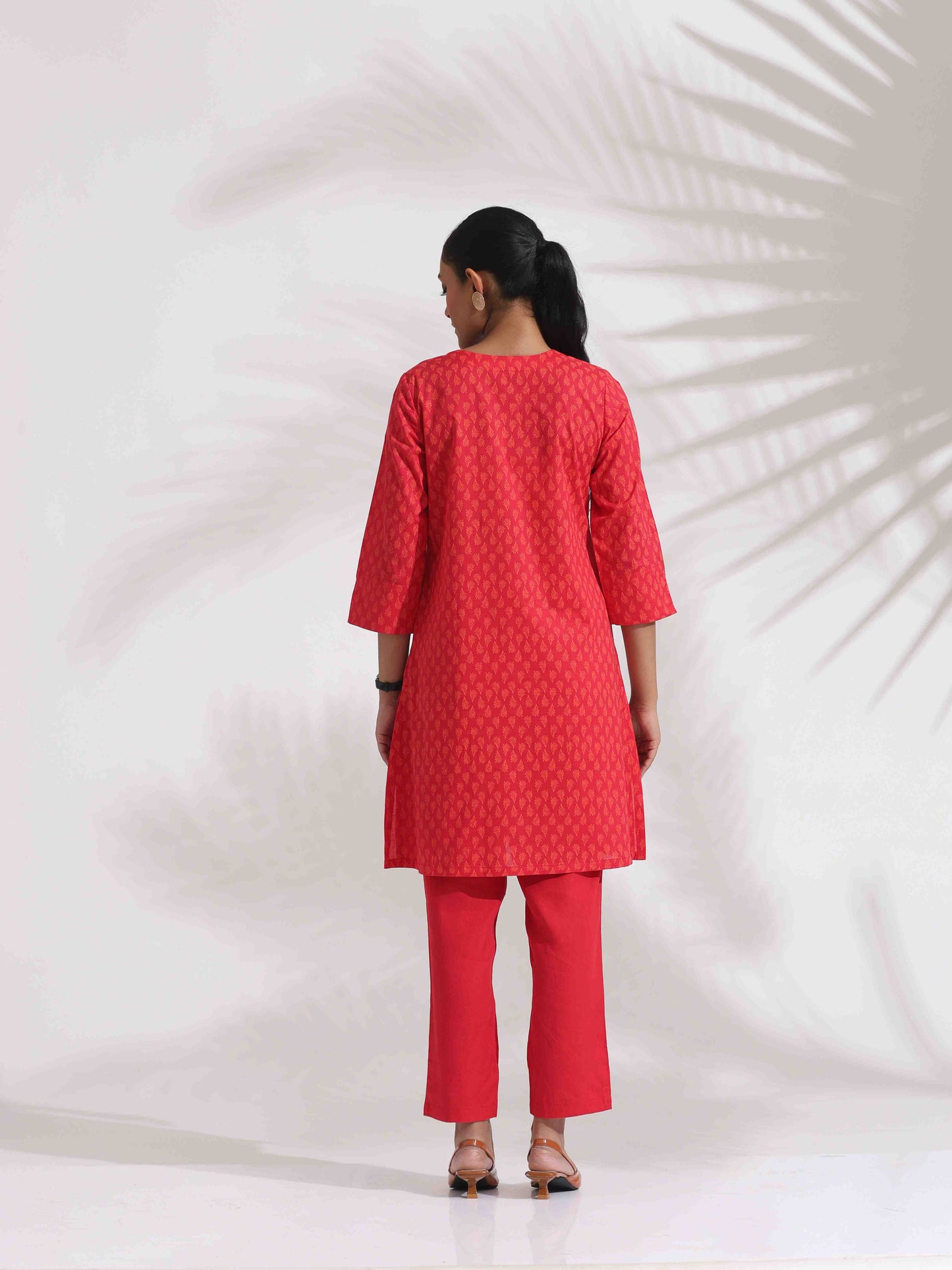 trueBrowns Red Cotton Print Kurta Co-ord Set - Swadesiicart