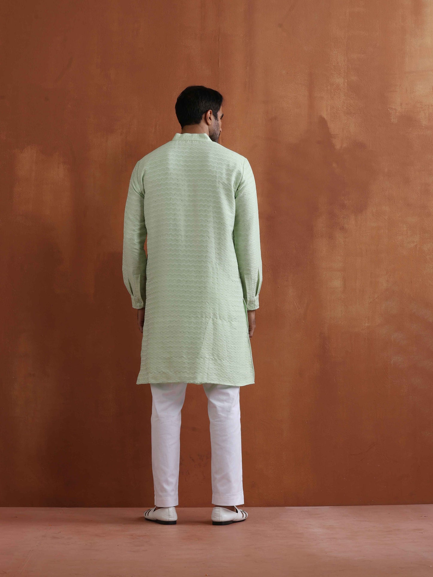 trueBrowns Men's Green Sequin Chanderi Kurta | Swadesiicart