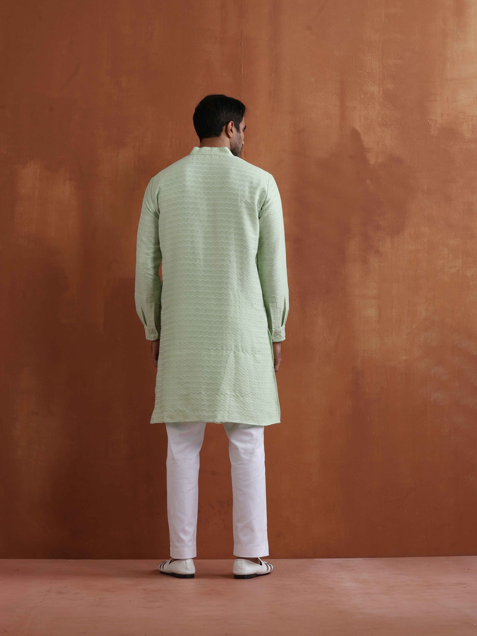 trueBrowns Men's Green Sequin Chanderi Kurta | Swadesiicart