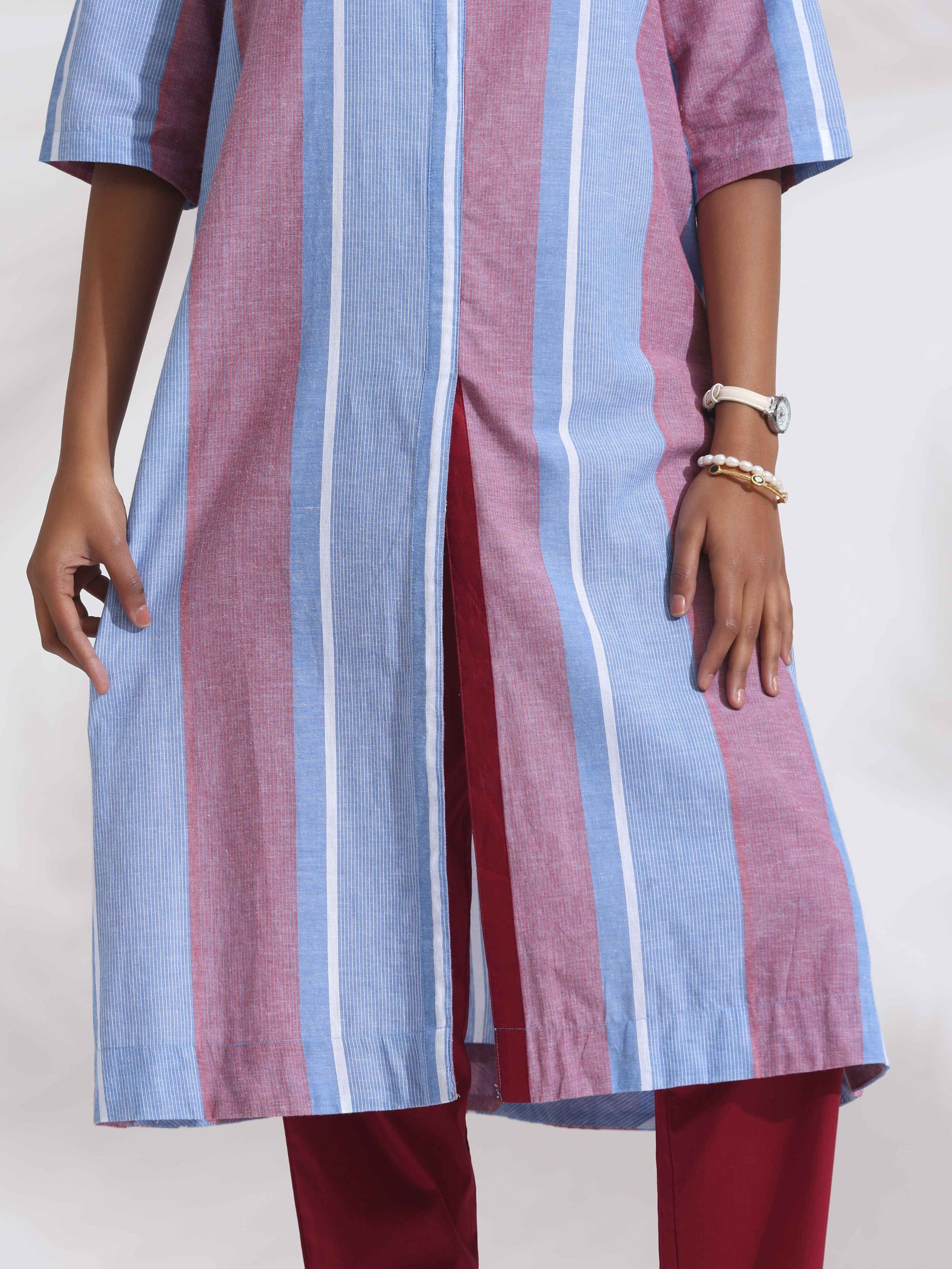 trueBrowns Blue Cotton Stripe Straight Kurta Set | Swadesiicart