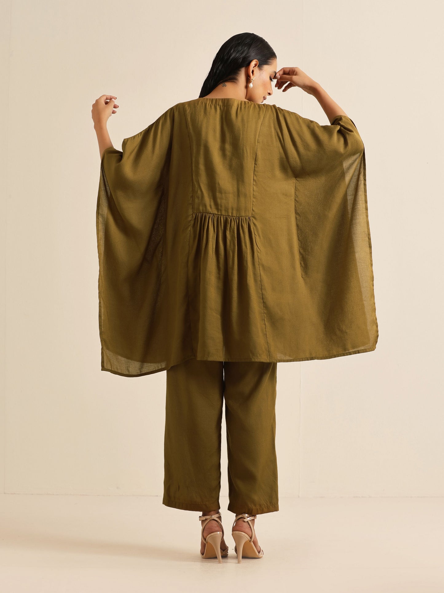 trueBrowns Olive Green Texture Doddy Kaftan Gathered Co-Ord Set - Swadesiicart
