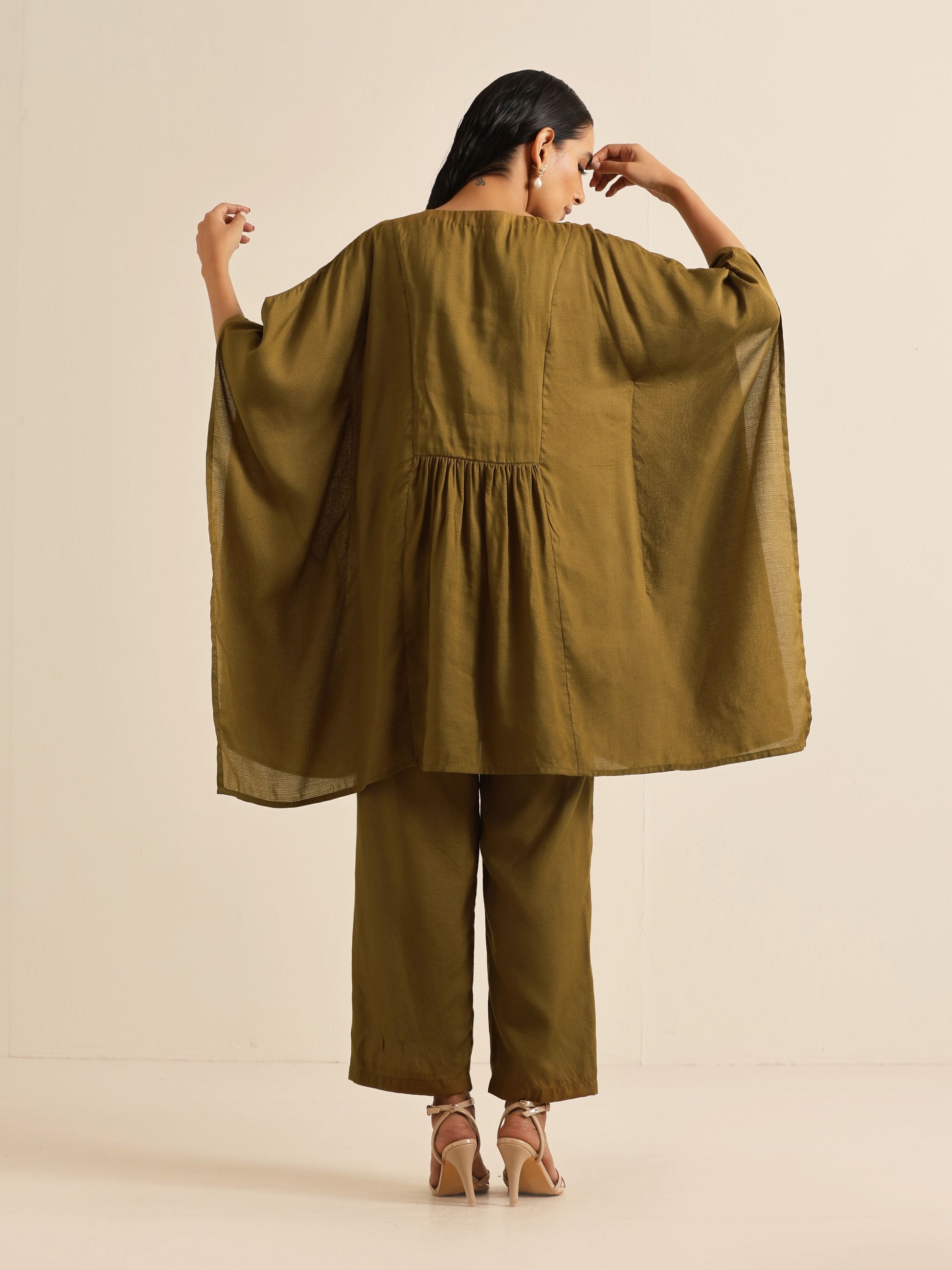 trueBrowns Olive Green Texture Doddy Kaftan Gathered Co-Ord Set - Swadesiicart