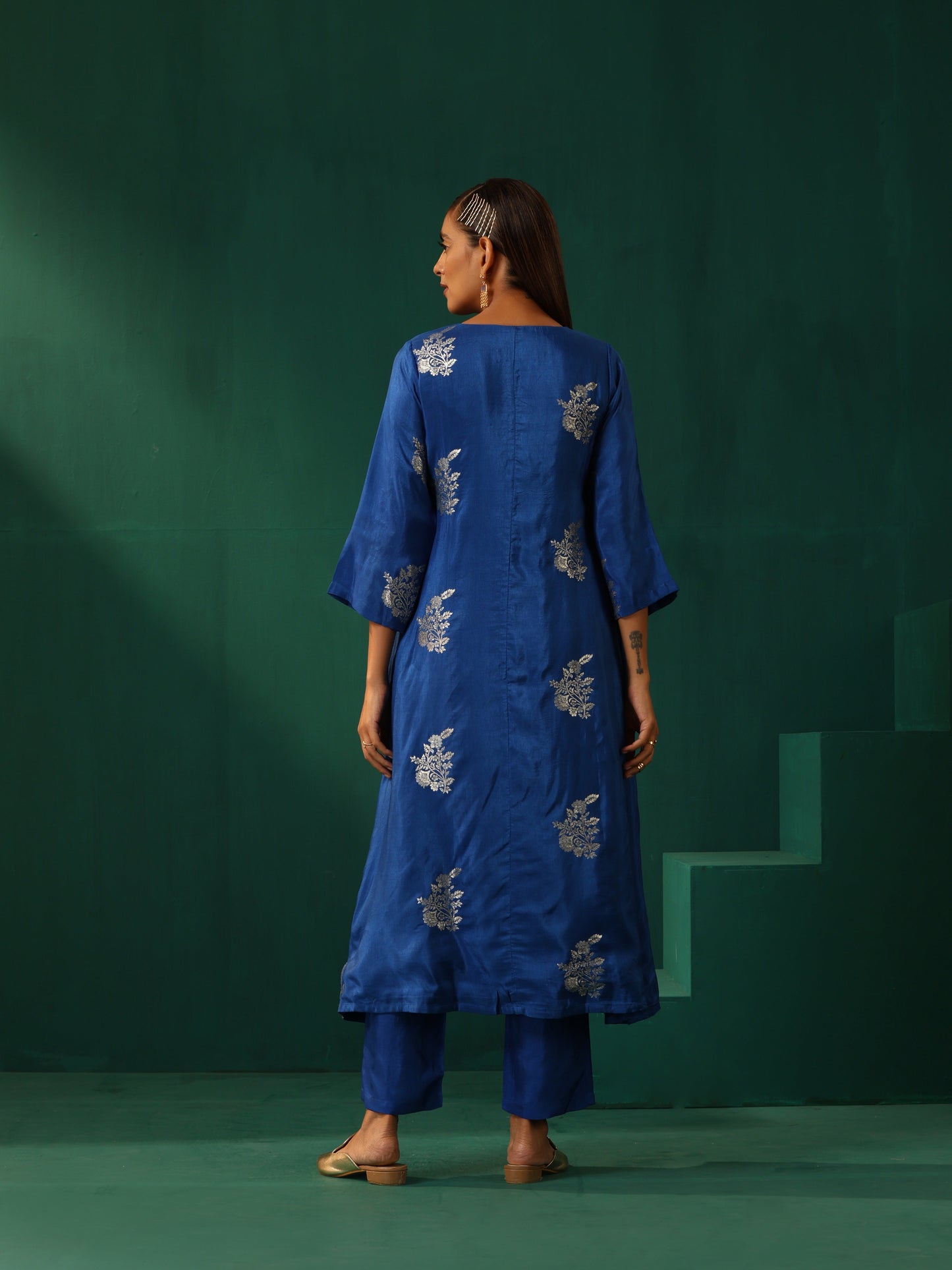 trueBrowns Royal Blue Floral Viscose Silk Angrakha Kurta Pant Set | Swadesiicart