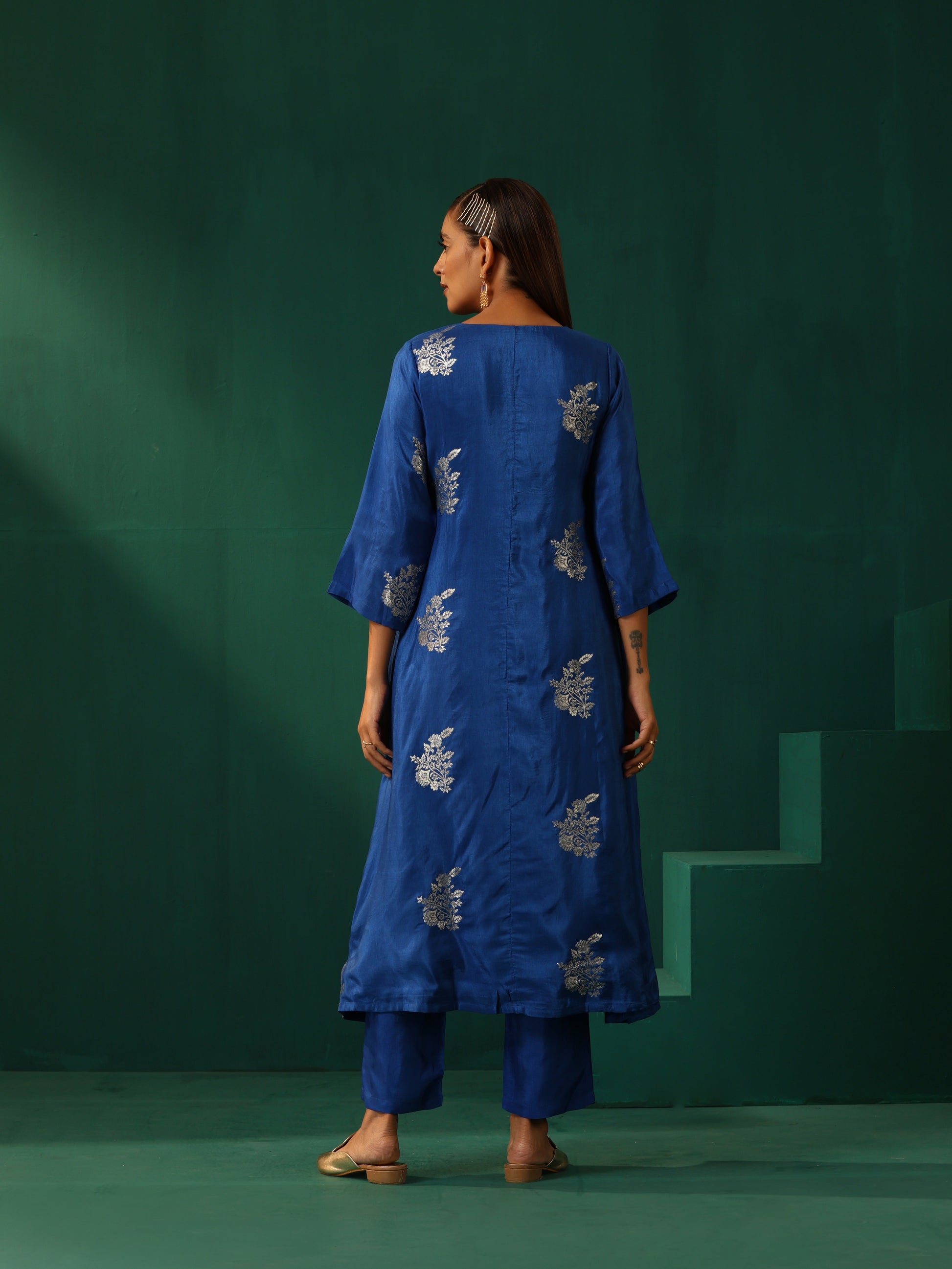 trueBrowns Royal Blue Floral Viscose Silk Angrakha Kurta Pant Set | Swadesiicart