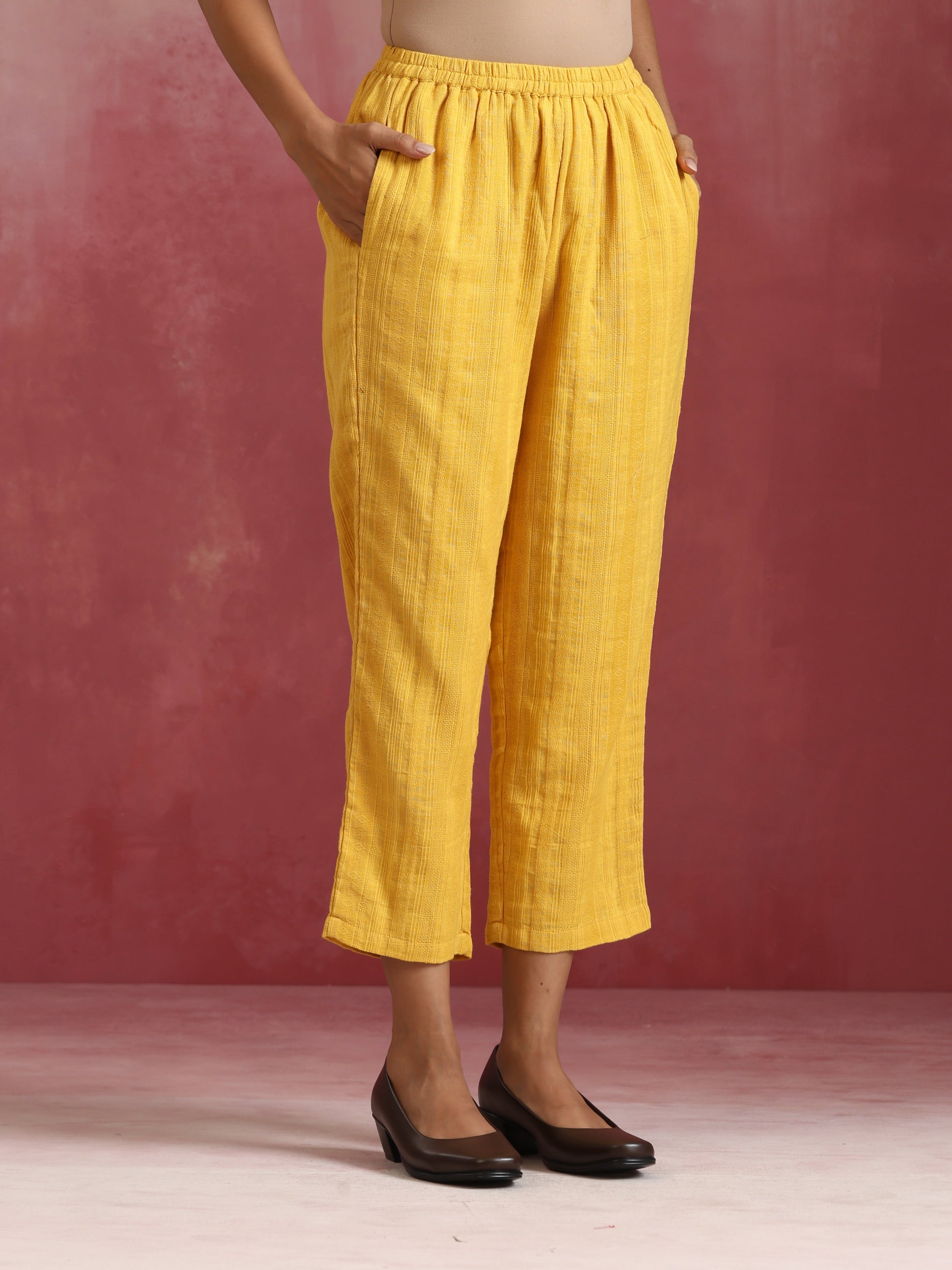 trueBrowns Cola Cotton Dobby Kurta Set | Swadesiicart