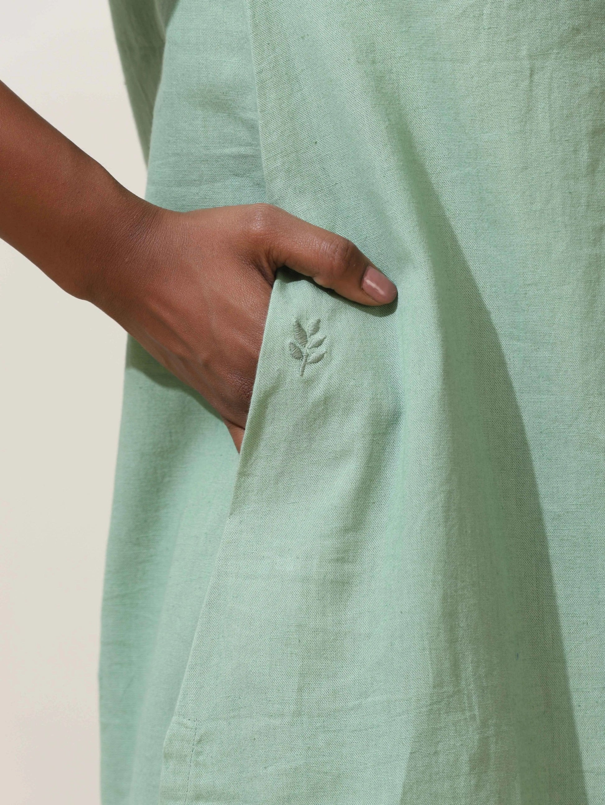 trueBrowns Mint Green Cotton Linen Kurta Co-Ord Set - Swadesiicart