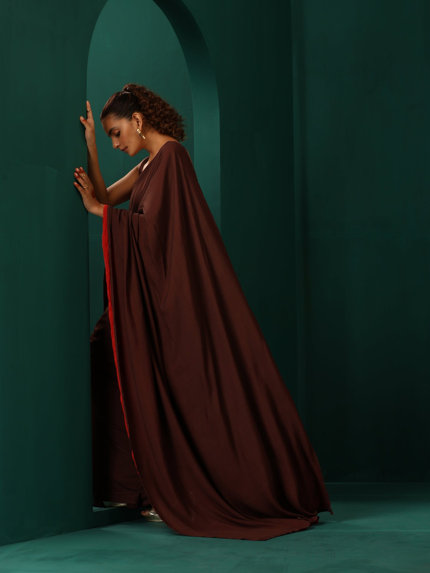 trueBrowns Cola Muslin Silk Ready to Wear Saree | Swadesiicart