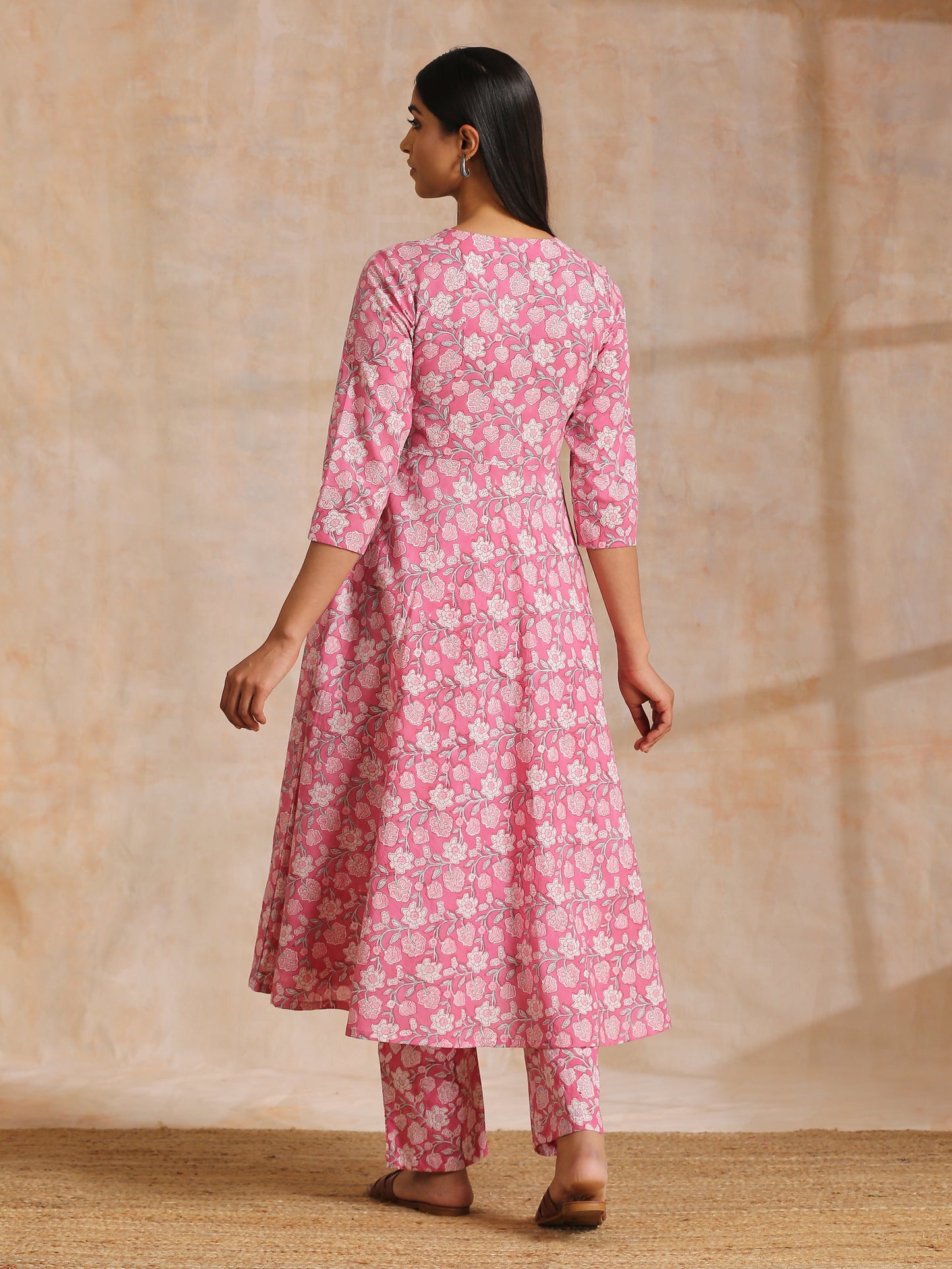 trueBrowns Pink Overall Floral Block Print Cotton Flared Kurta Pant Set | Swadesiicart