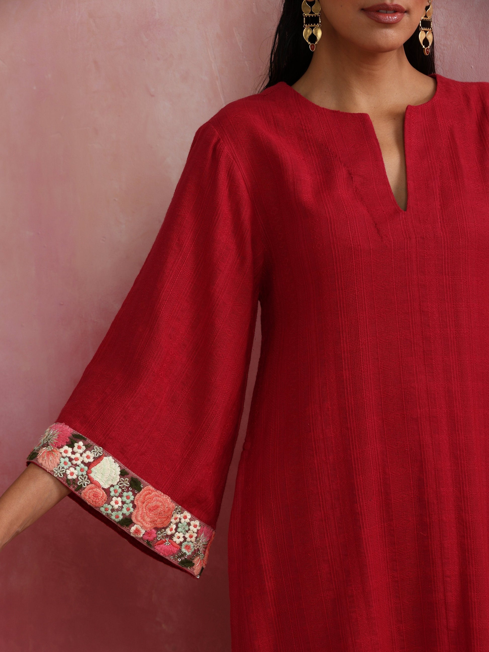 trueBrowns Red Straight Cotton Dobby Kurta Set | Swadesiicart