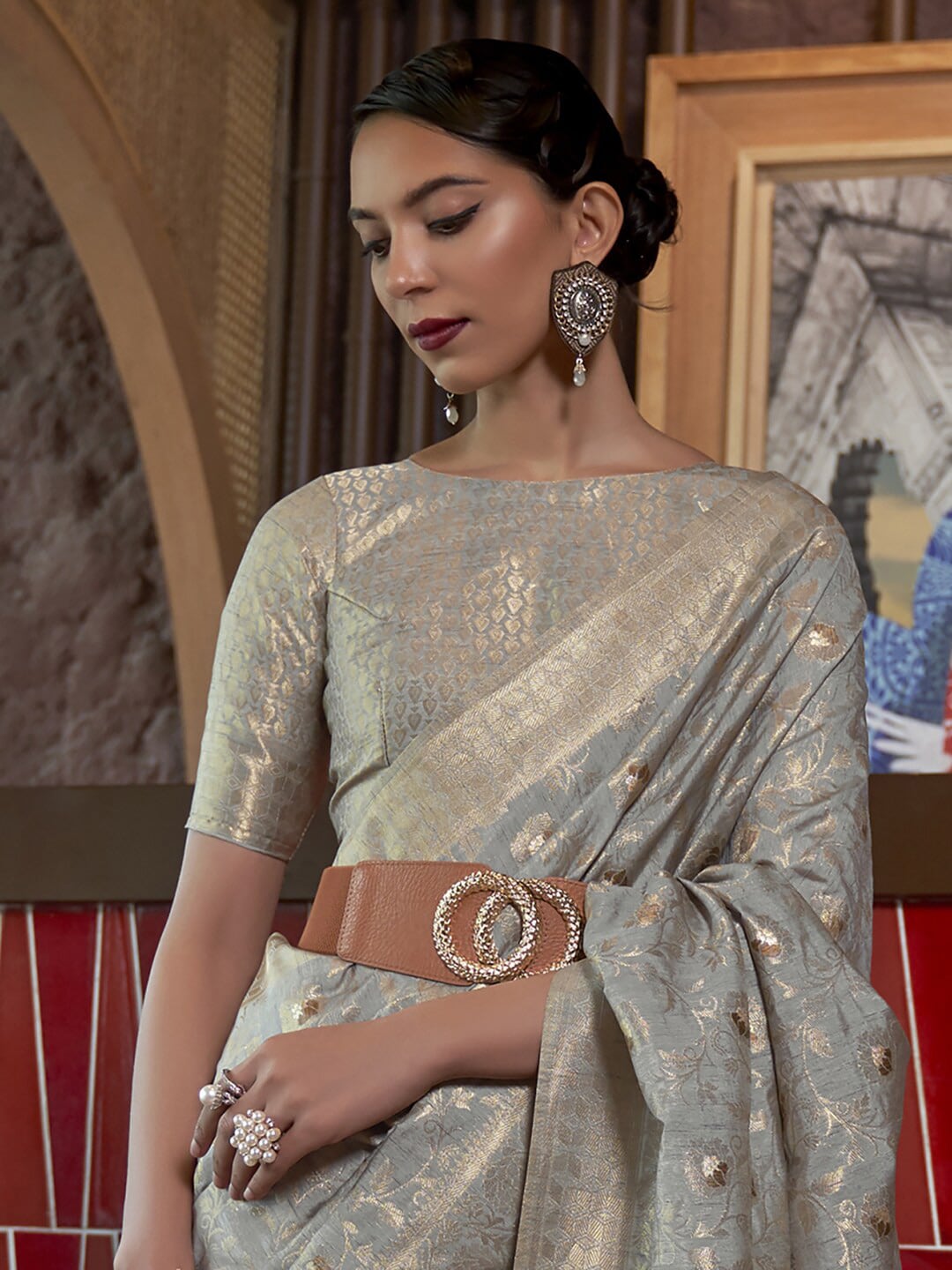 Mitera Floral Woven Design Zari Banarasi Saree | Swadesiicart