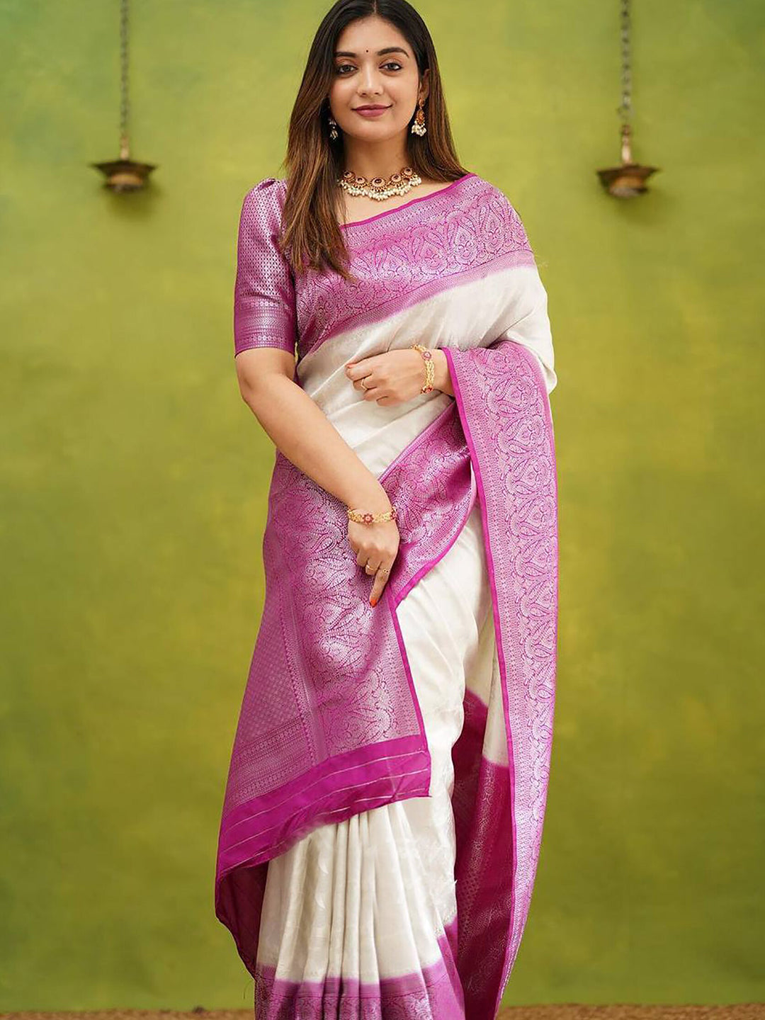 Kalini Woven Design Zari Banarasi Saree | Swadesiicart