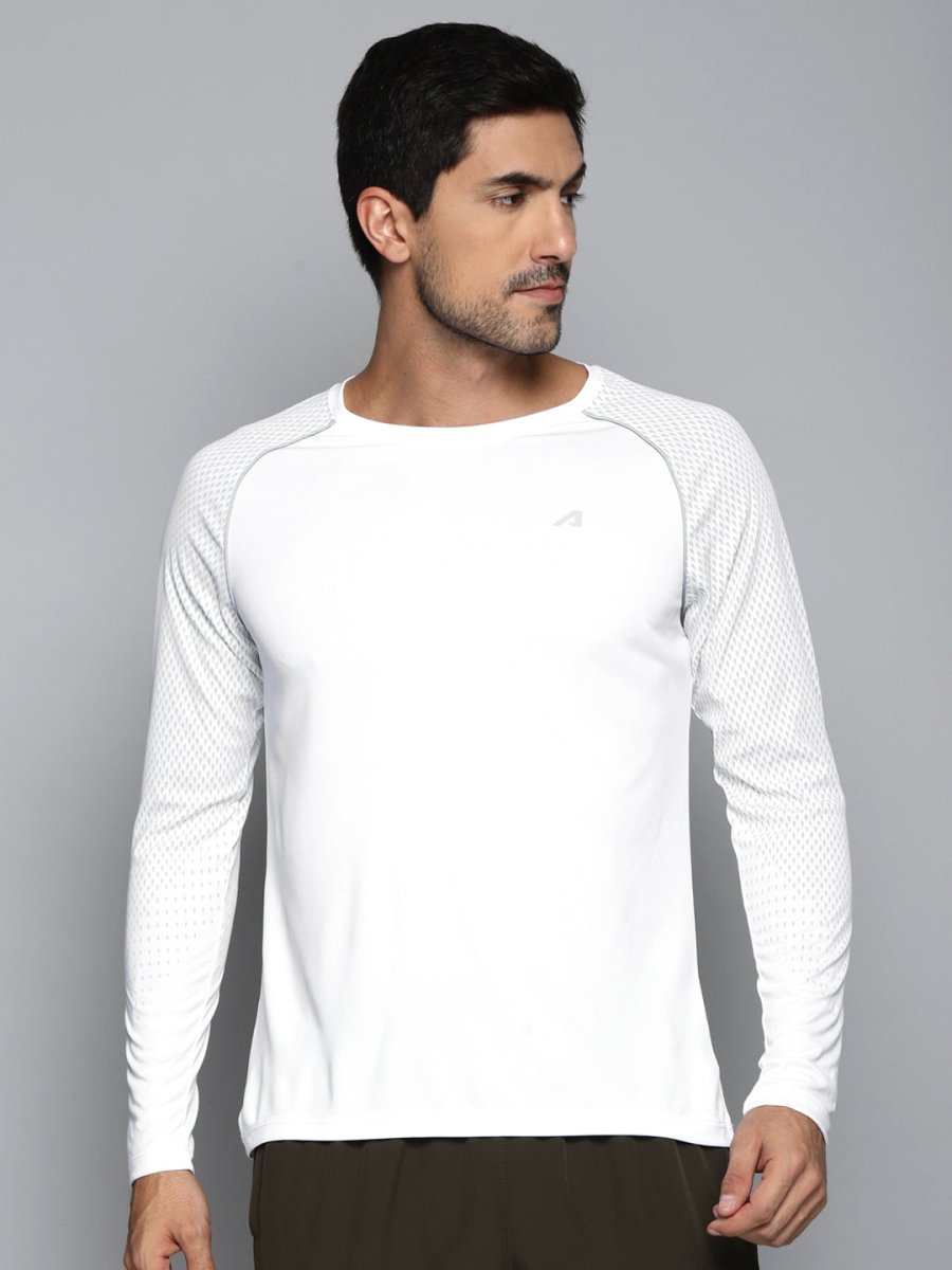 Alcis Men White Slim Fit Running T-shirt | Swadesiicart