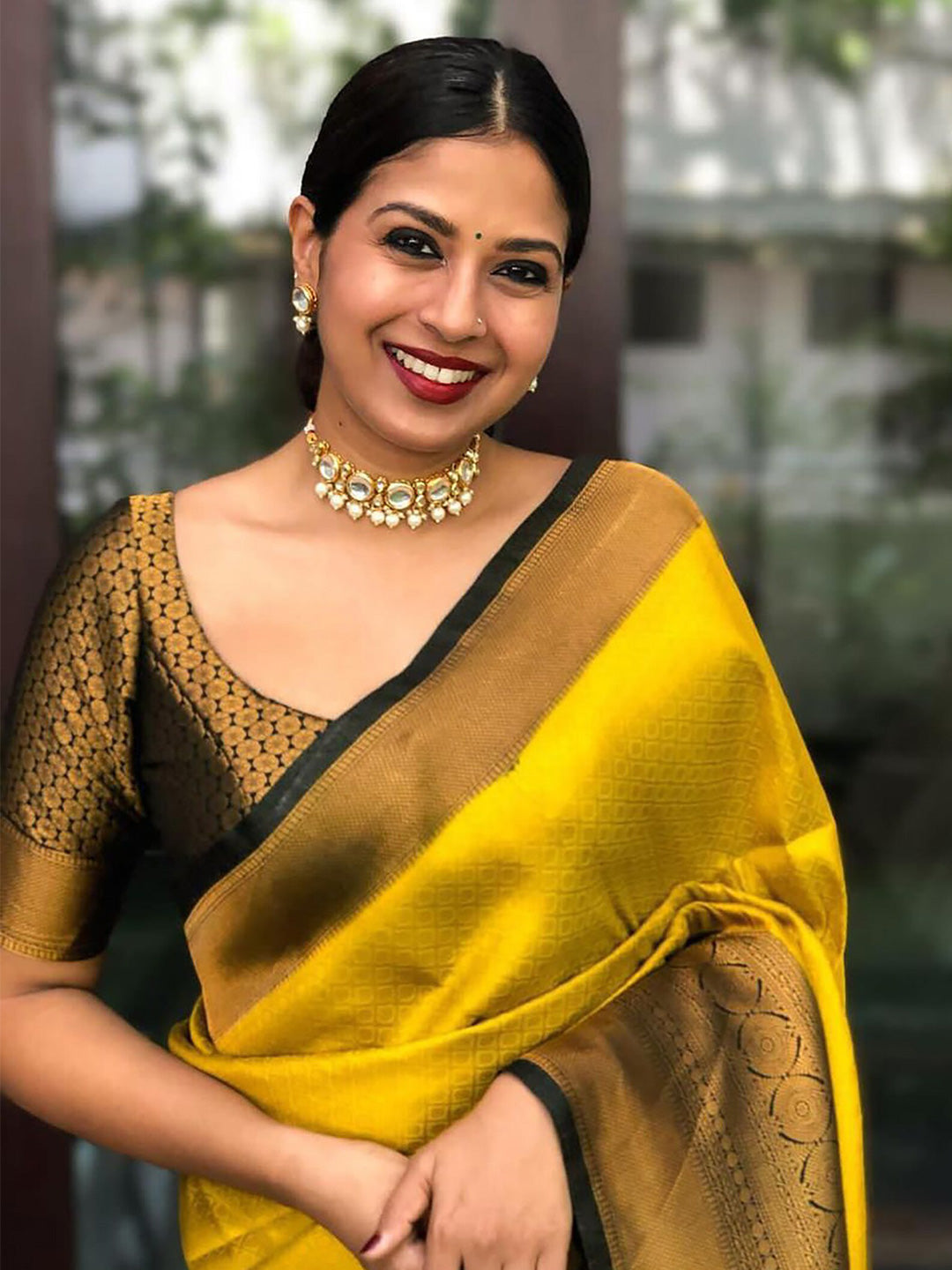 Kalini Geometric Woven Design Banarasi Silk Saree | Swadesiicart