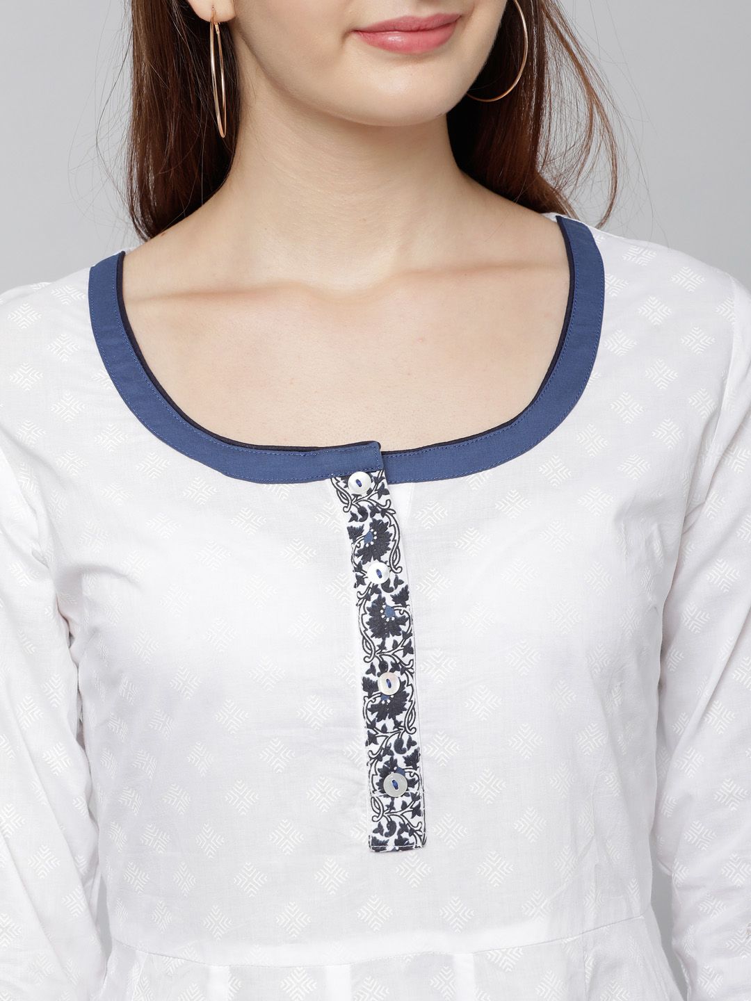 Vishudh Women White & Navy Blue Printed Anarkali Kurta - Swadesiicart