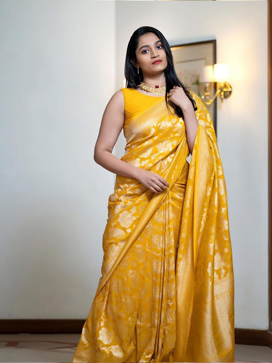 Kalini Ethnic Motifs Woven Design Banarasi Saree | Swadesiicart