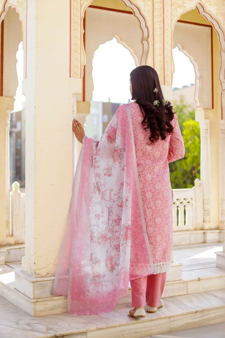 Vaasva Women Candy Pink Linen Printed Kurta, Pant & Dupatta set | Swadesiicart