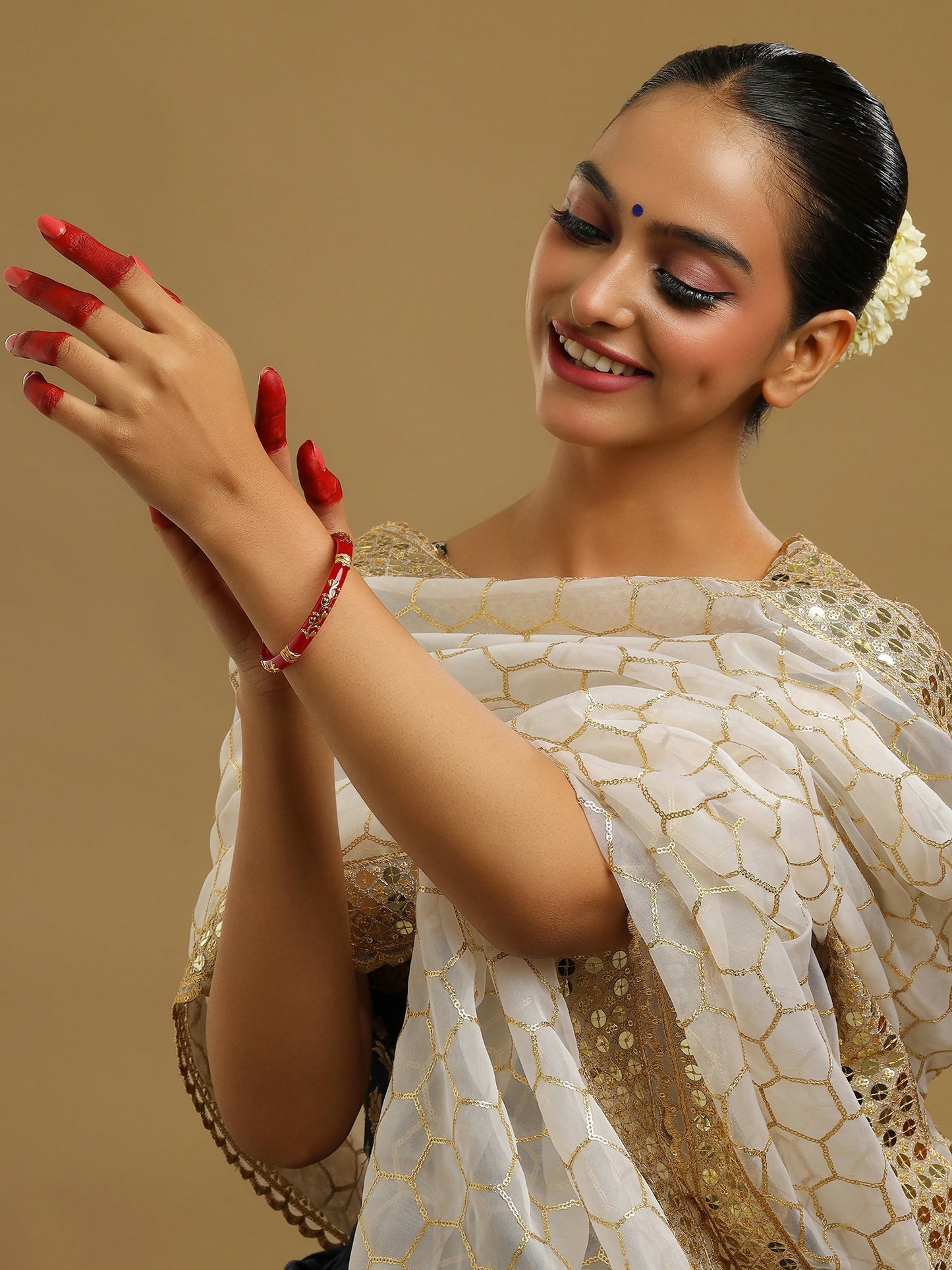 Ruby Raang Red Traditional Bangle | Swadesiicart